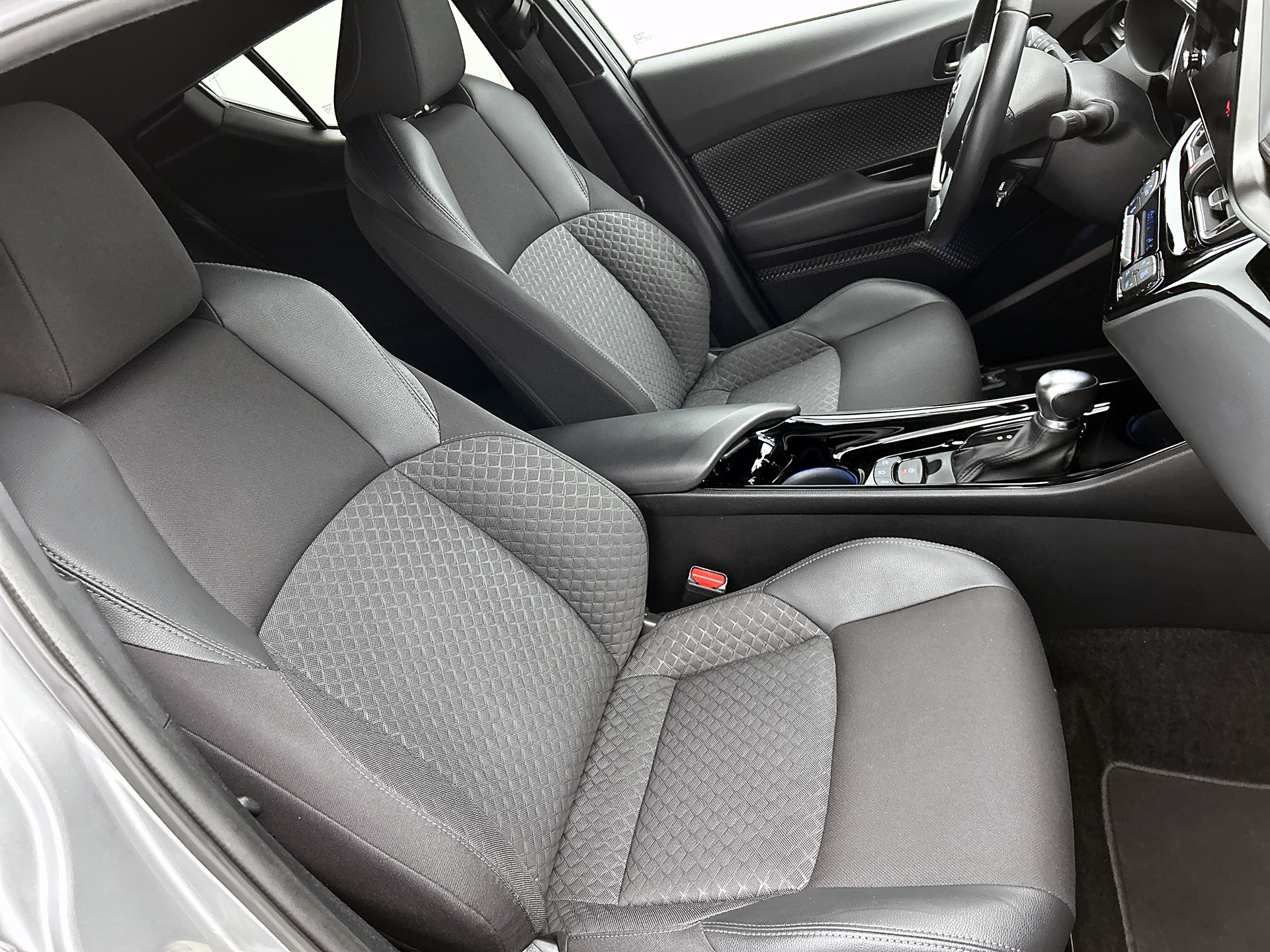 Foto van Toyota C-hr