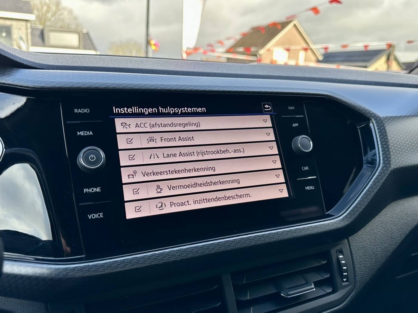 Foto van Volkswagen T-cross