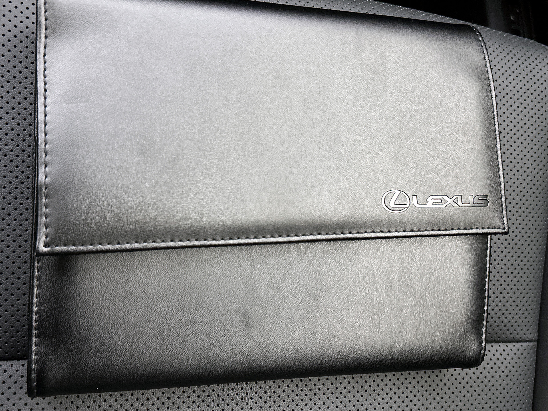 Foto van Lexus Lexus LBX