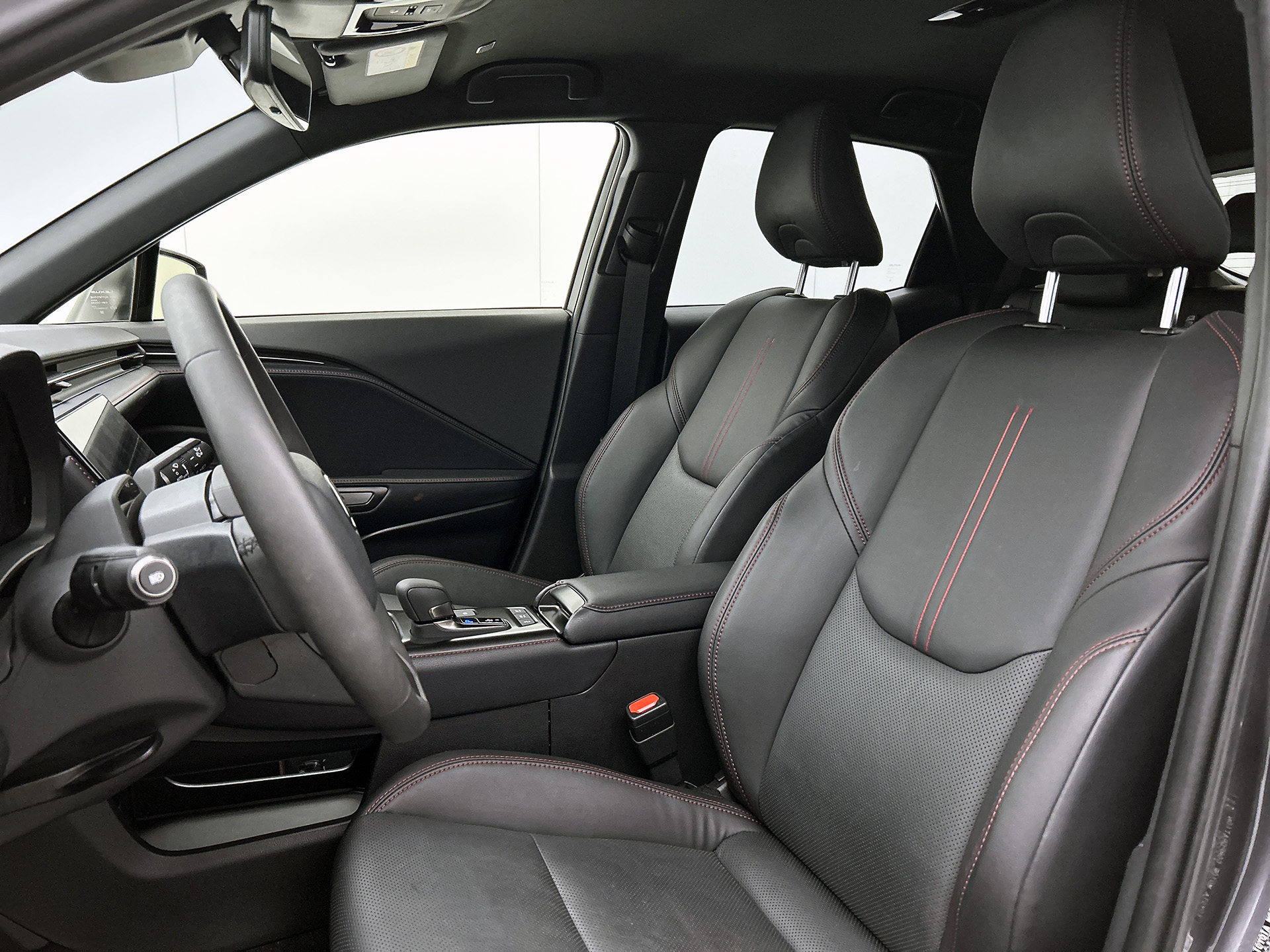 Foto van Lexus Lexus LBX