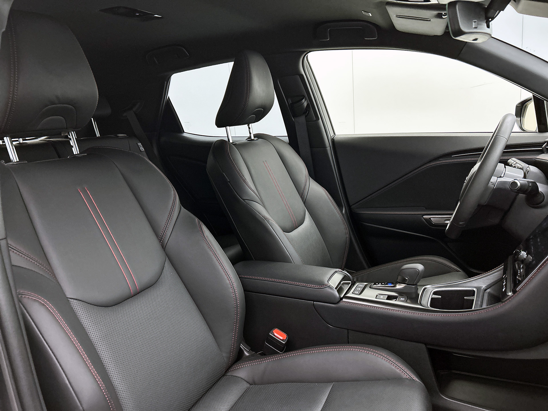 Foto van Lexus Lexus LBX