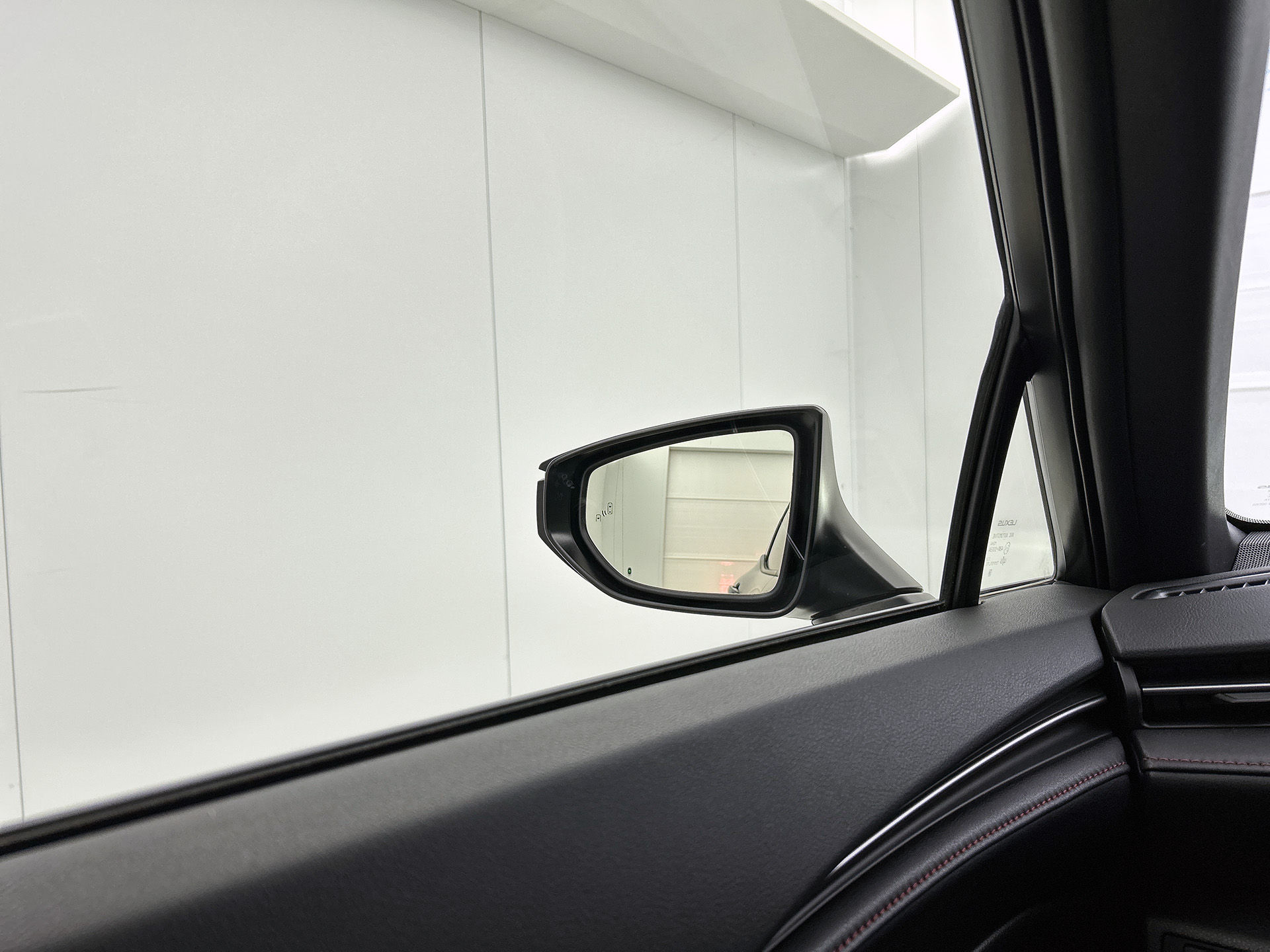 Foto van Lexus Lexus LBX