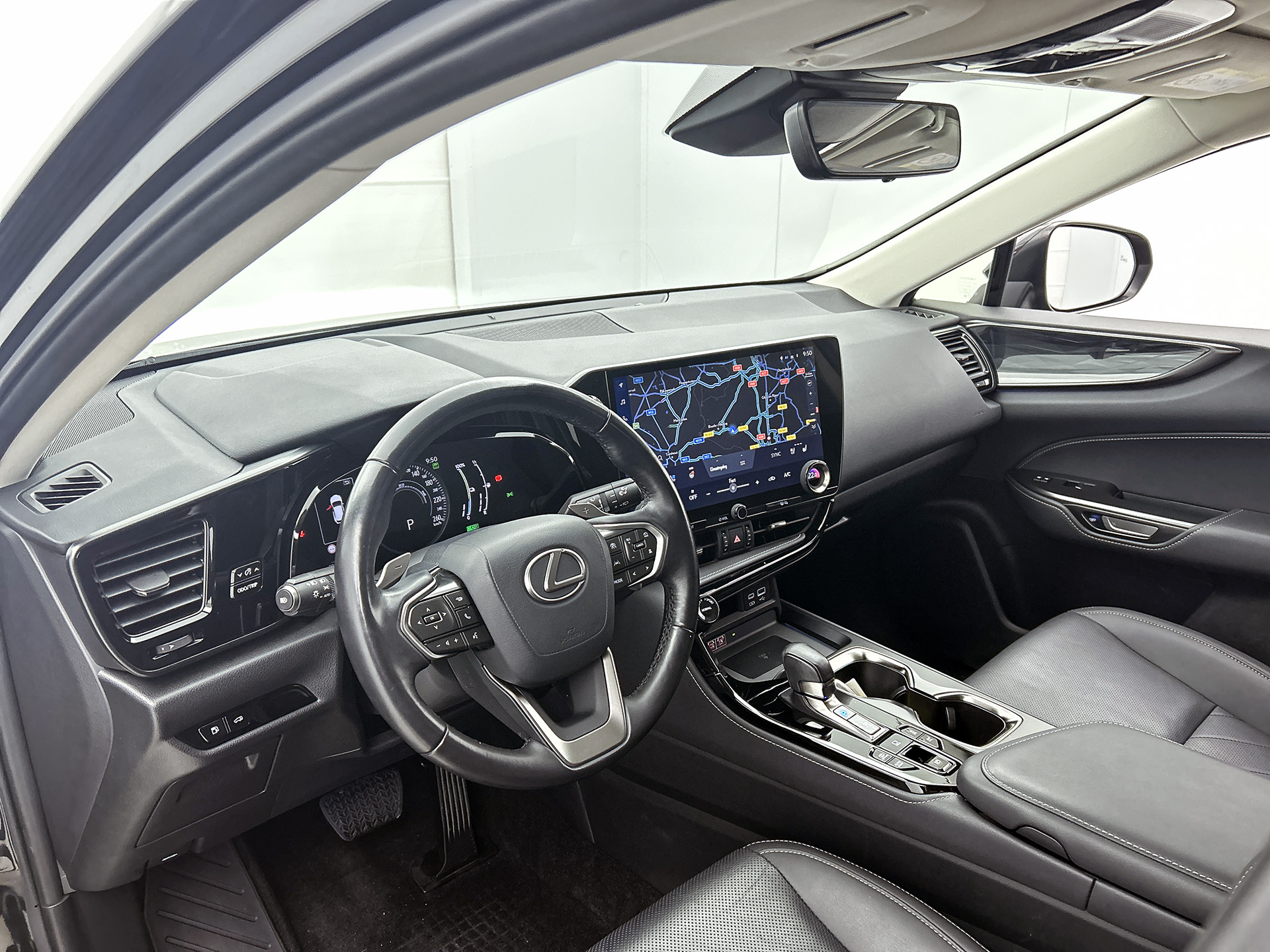 Foto van Lexus NX
