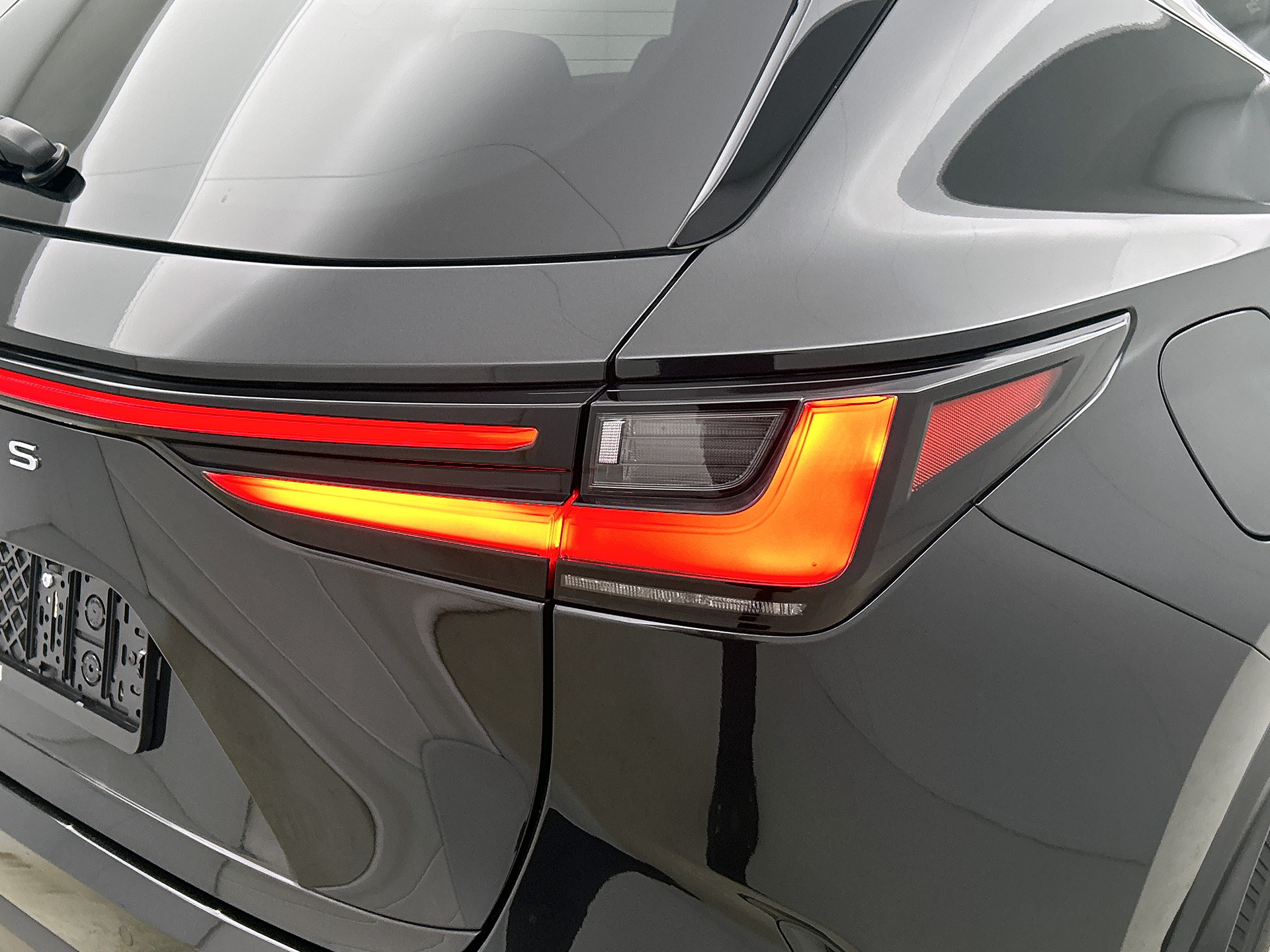 Foto van Lexus NX