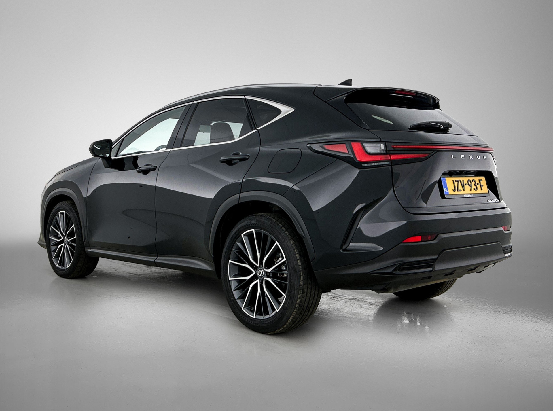 Foto van Lexus NX