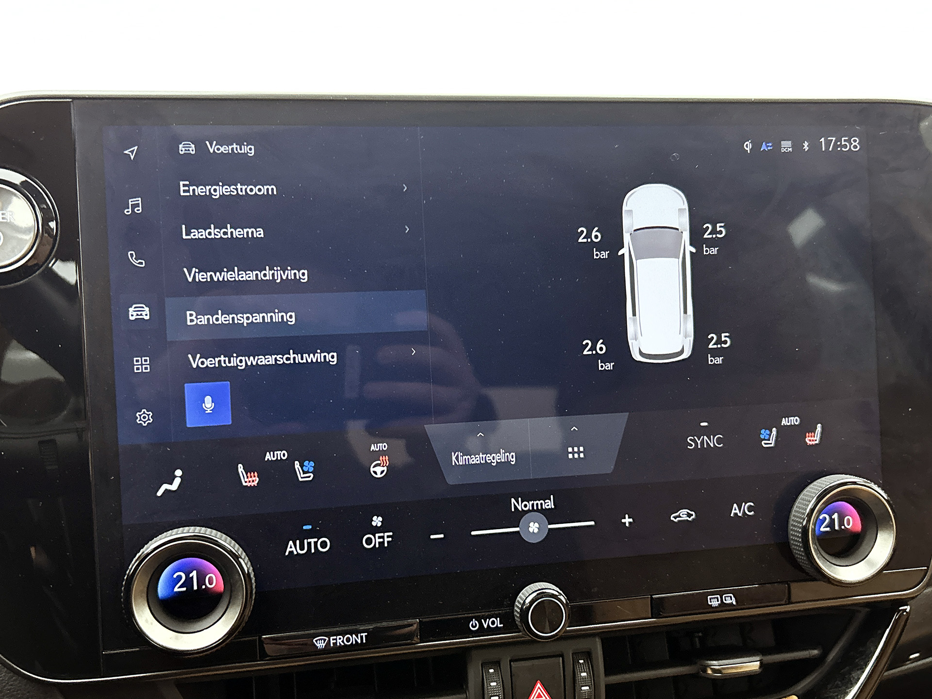 Foto van Lexus NX