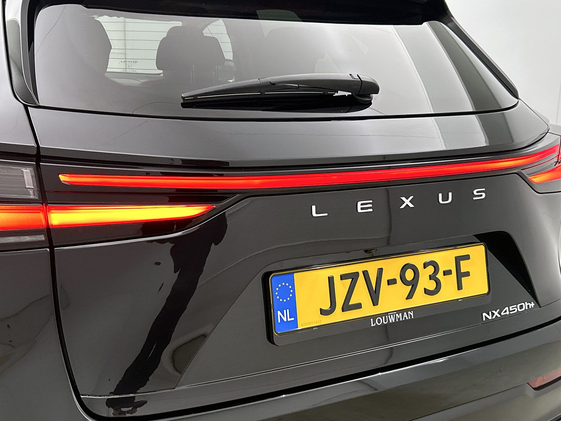 Foto van Lexus NX