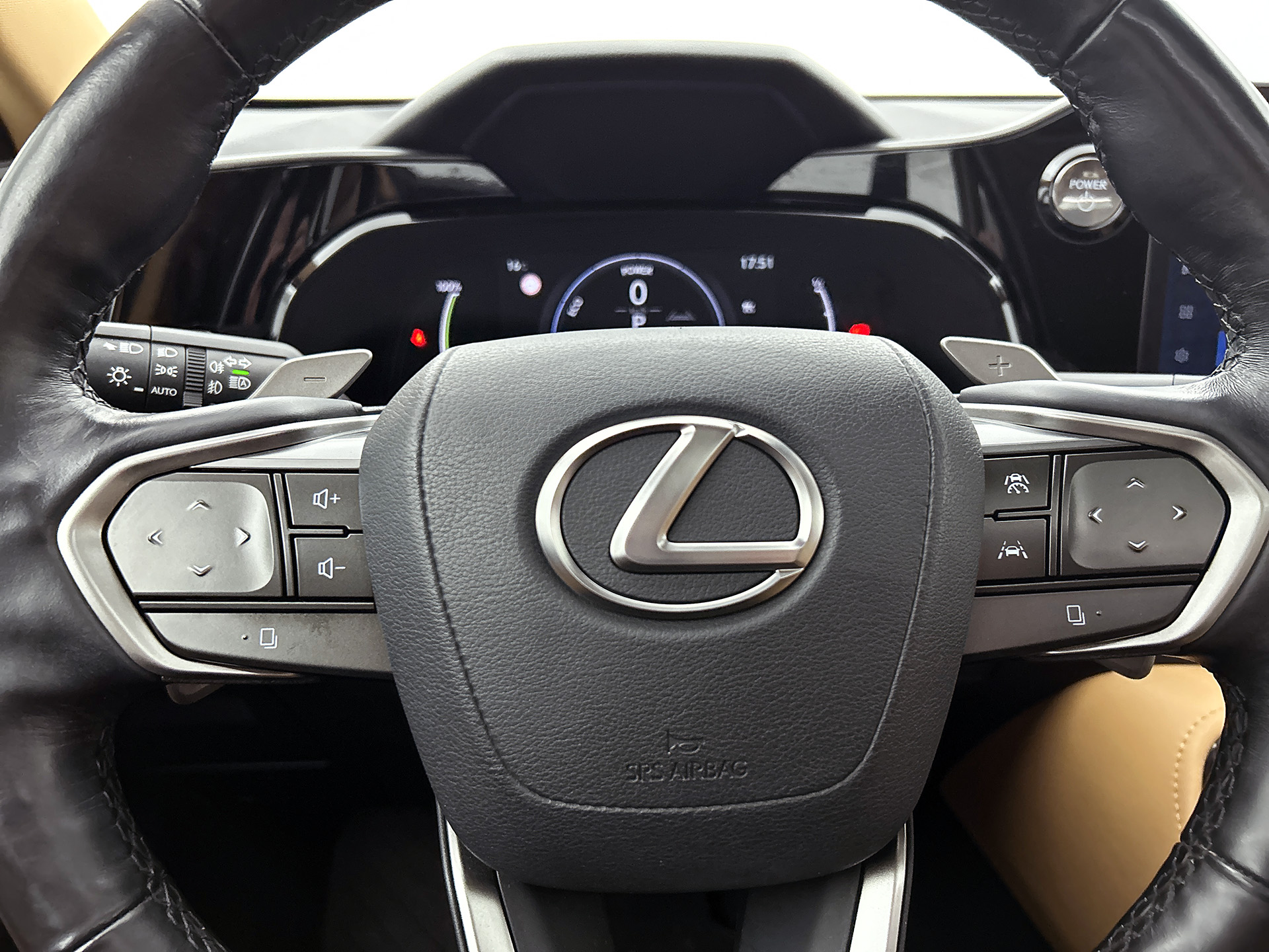 Foto van Lexus NX