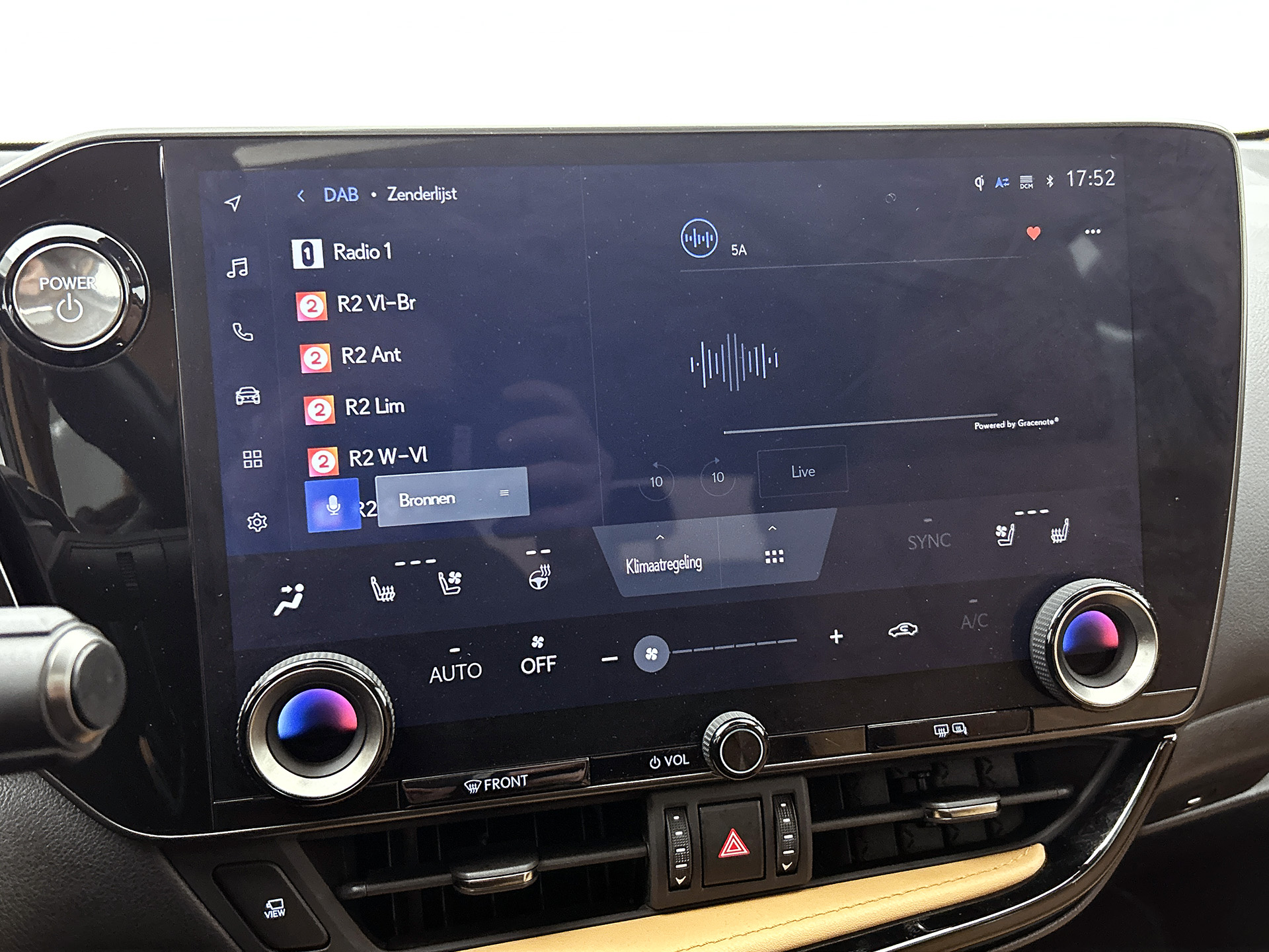 Foto van Lexus NX
