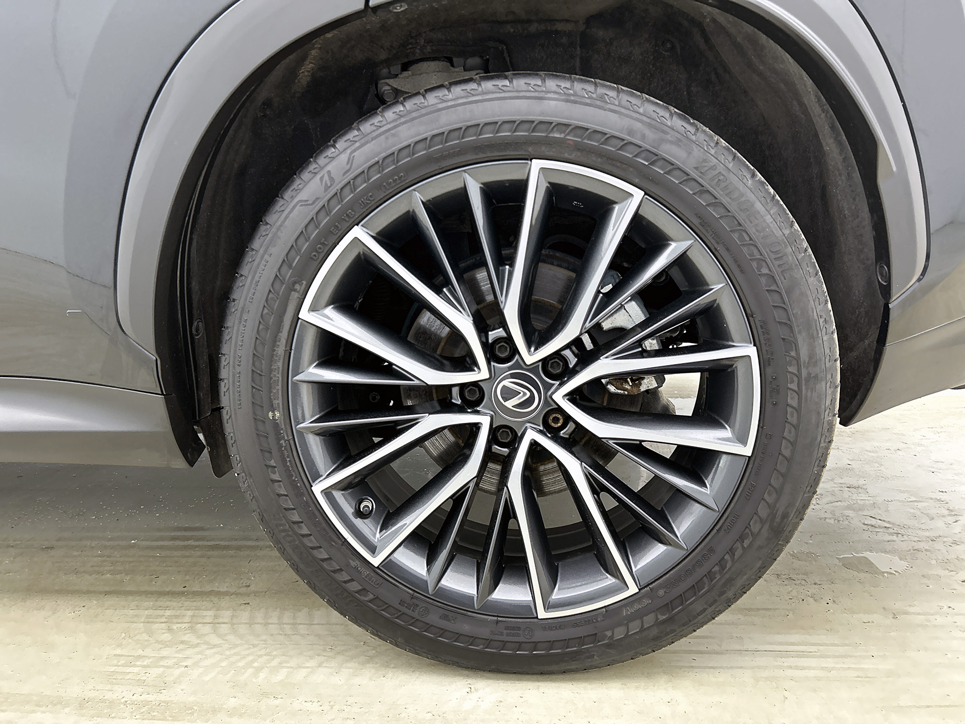 Foto van Lexus NX
