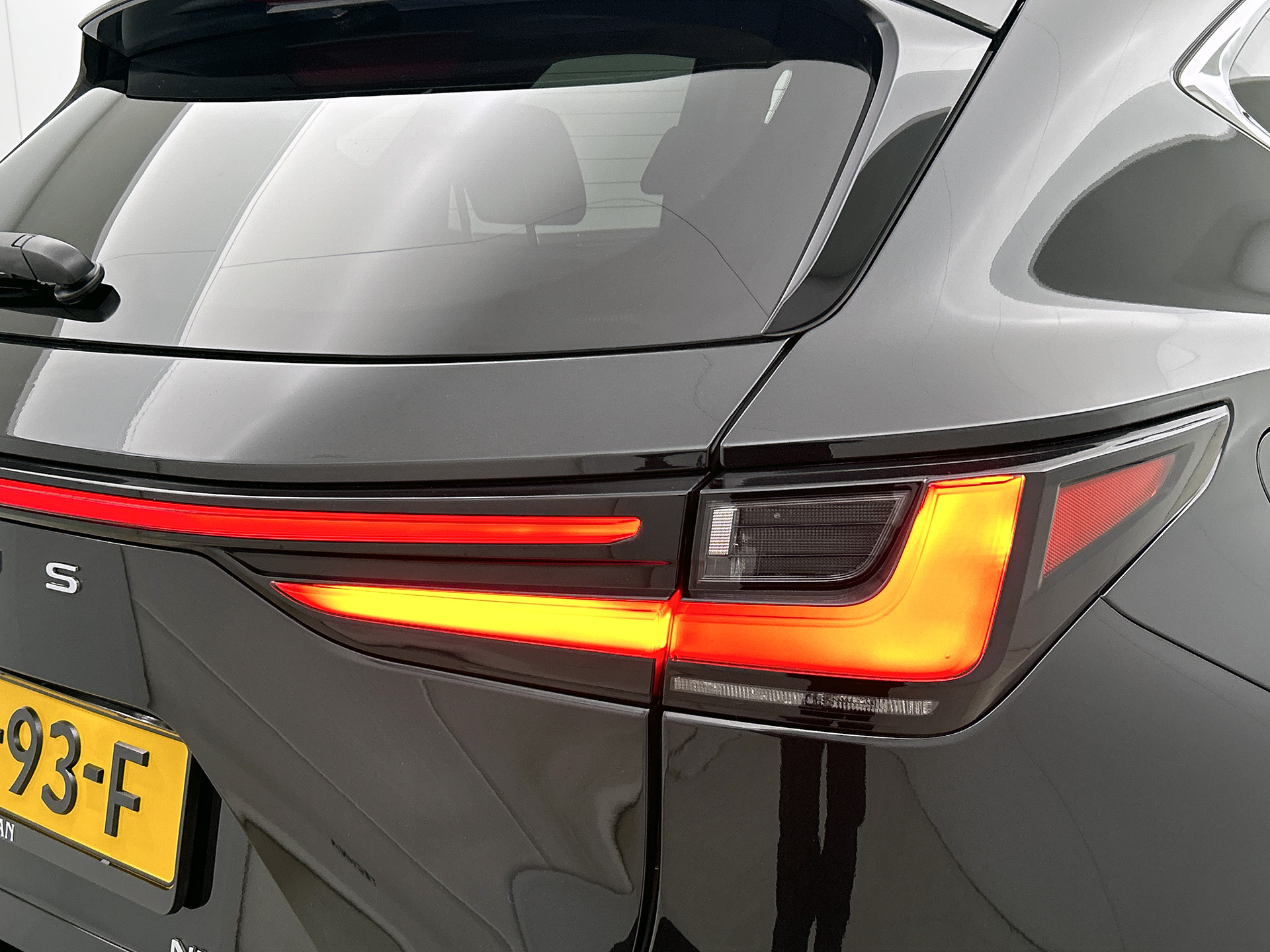 Foto van Lexus NX