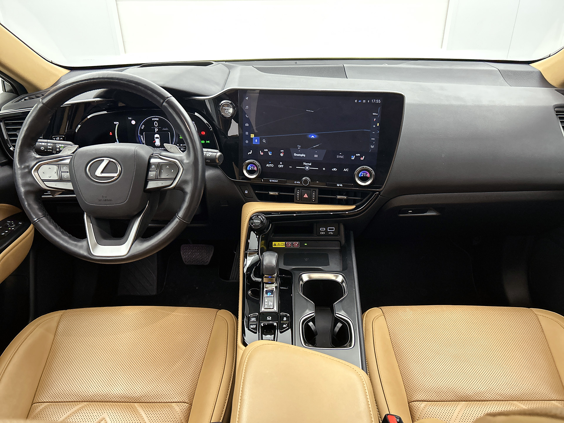 Foto van Lexus NX