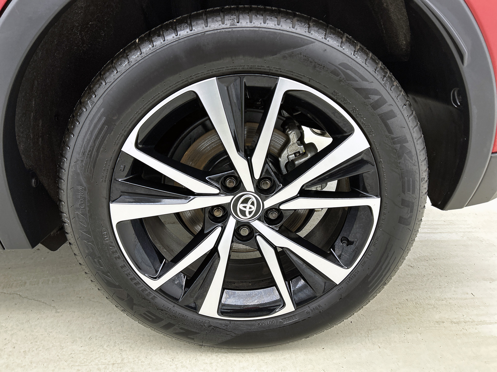 Foto van Toyota C-hr
