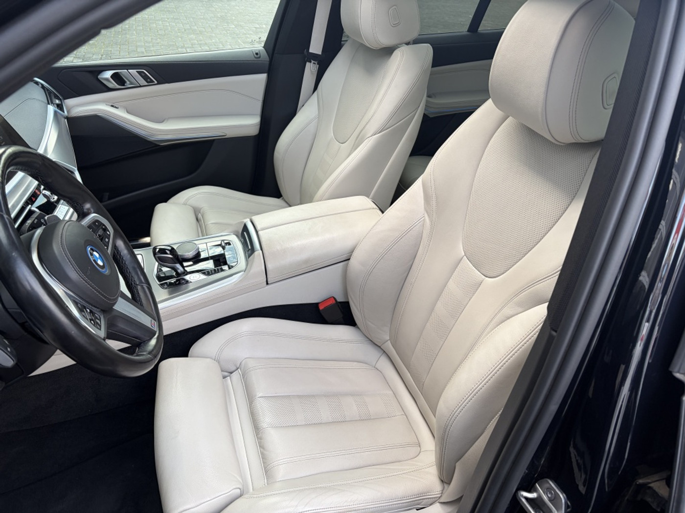 Foto van BMW X5 Xdrive45e