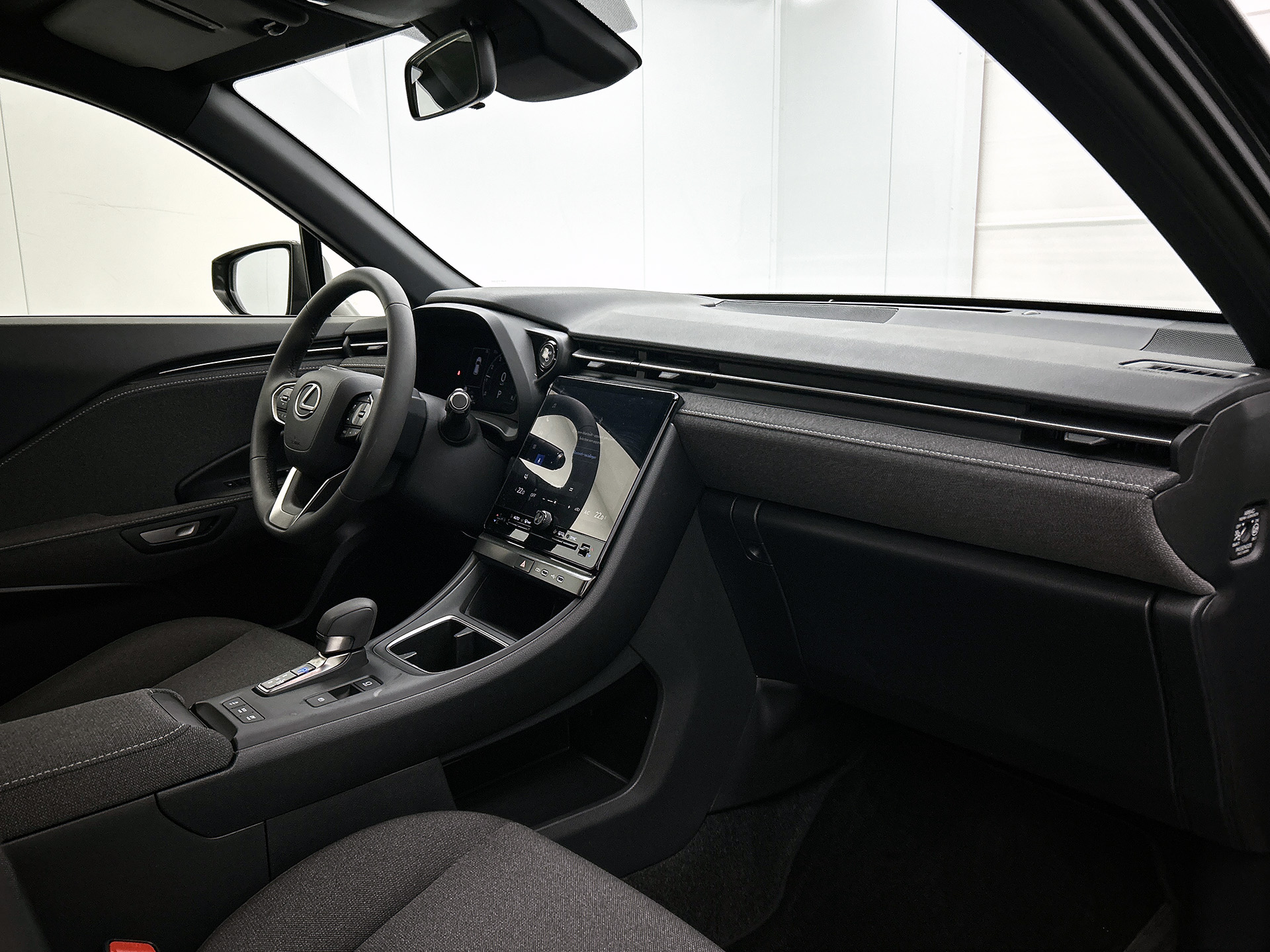 Foto van Lexus Lexus LBX