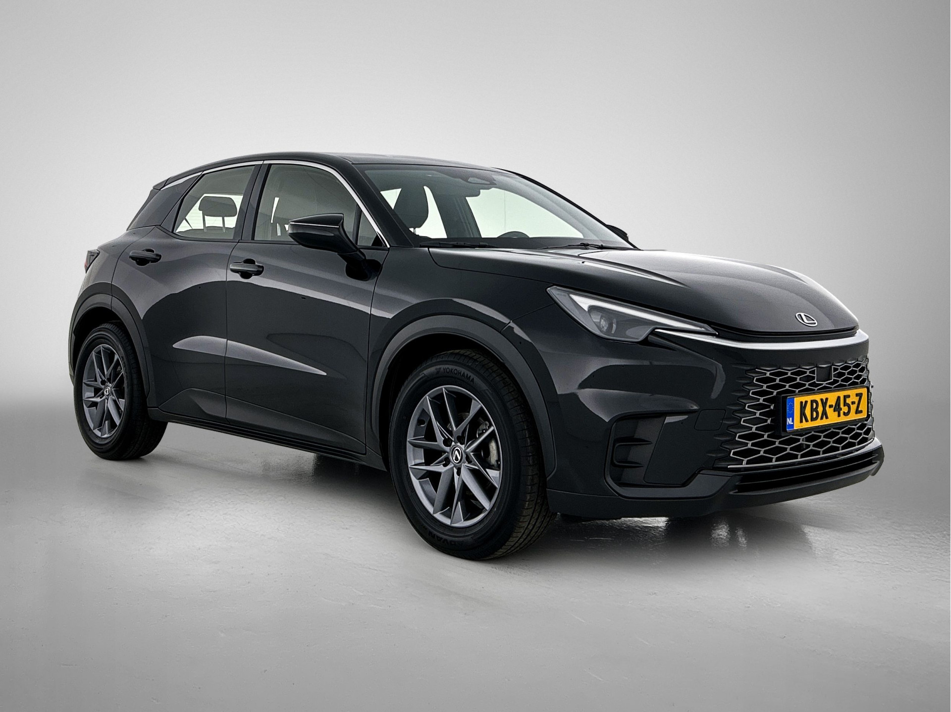 Foto van Lexus Lexus LBX