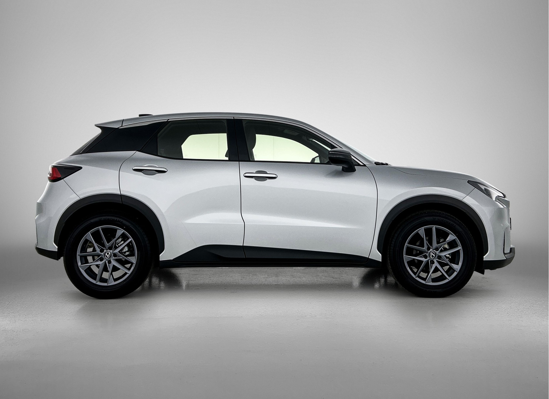Foto van Lexus Lexus LBX