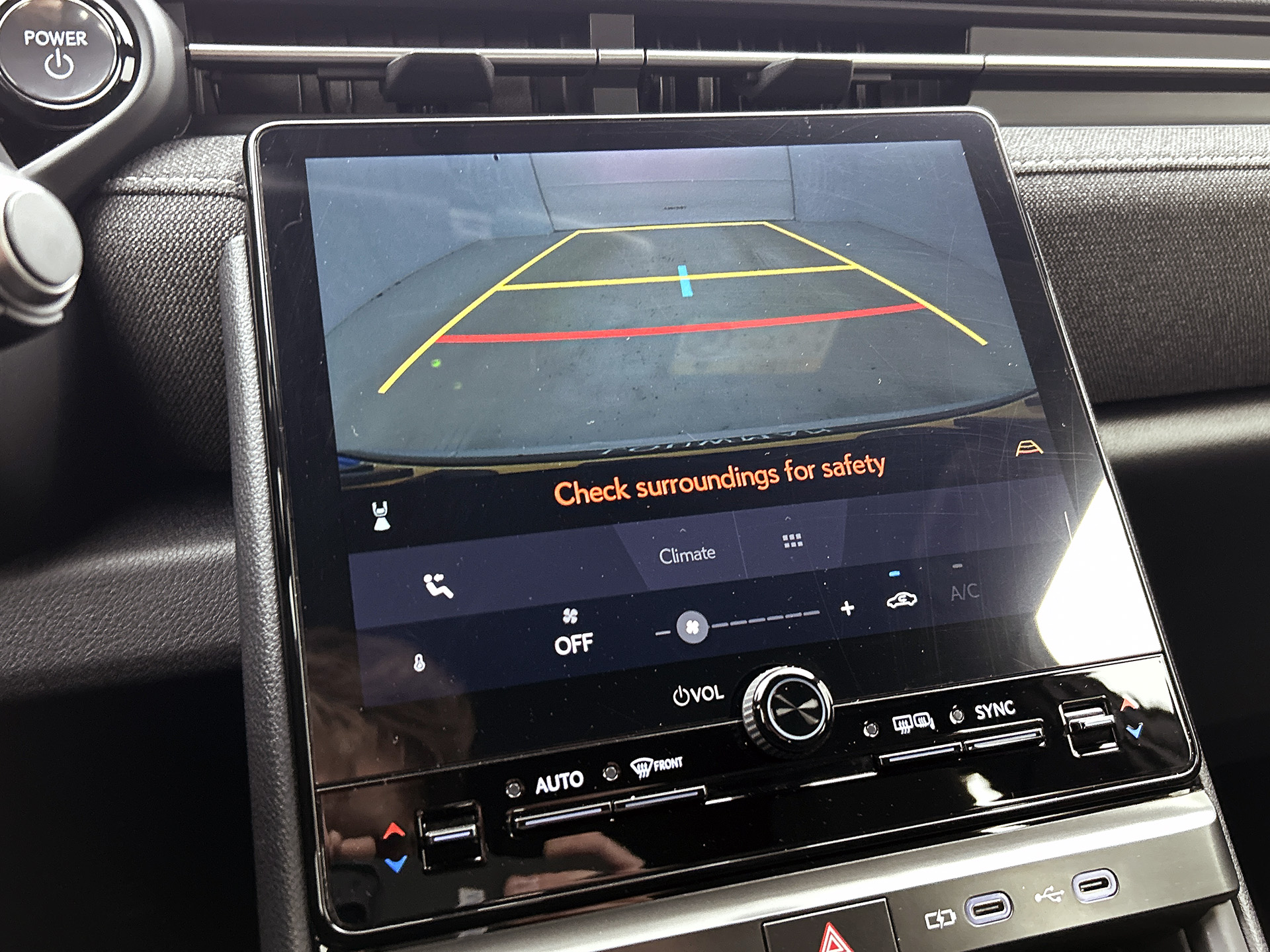 Foto van Lexus Lexus LBX