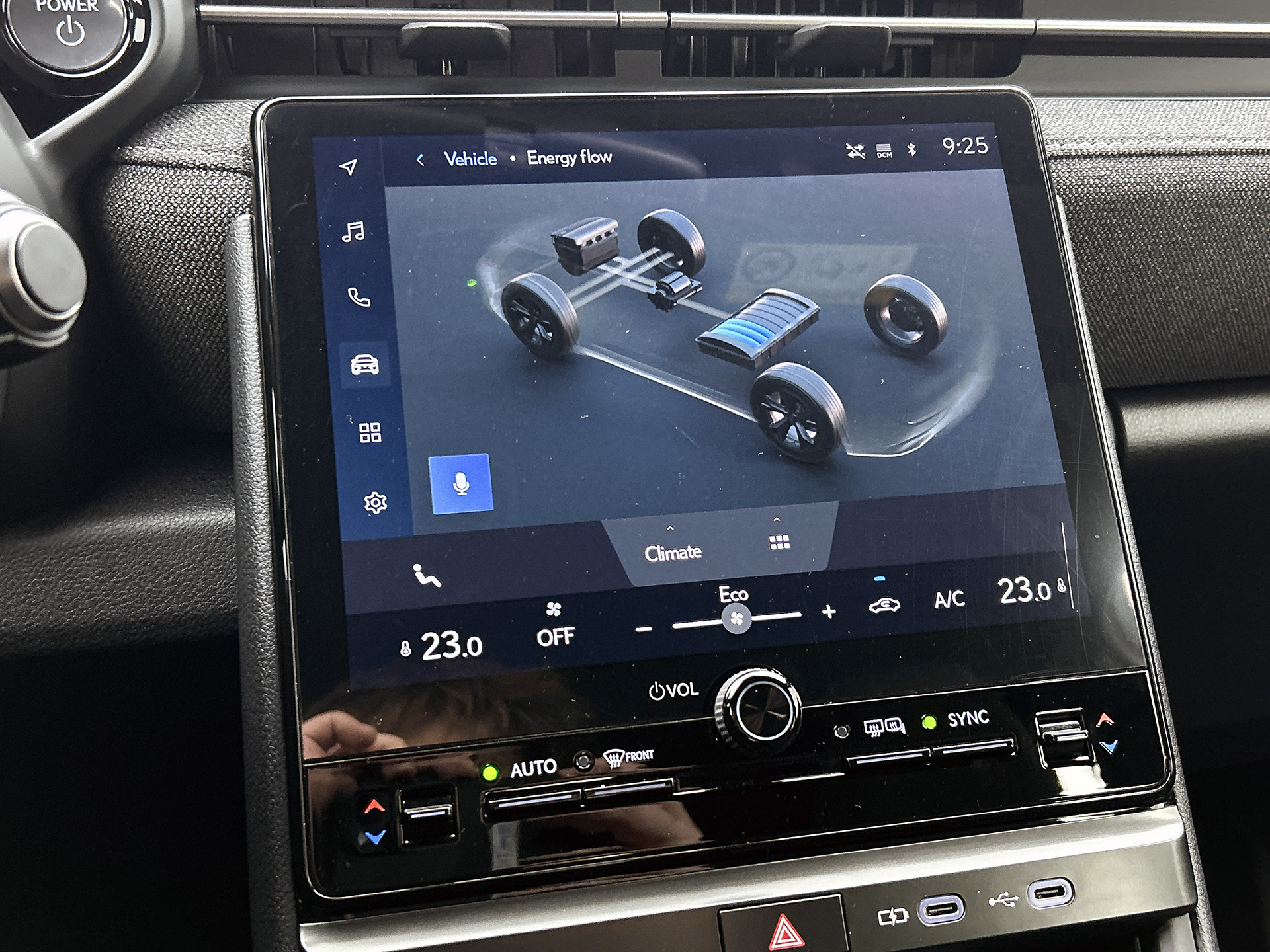 Foto van Lexus Lexus LBX