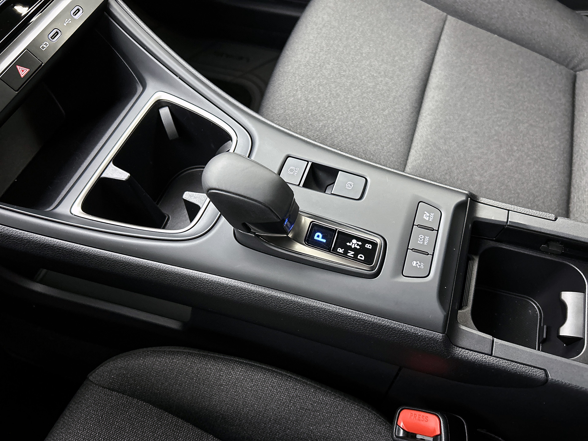 Foto van Lexus Lexus LBX