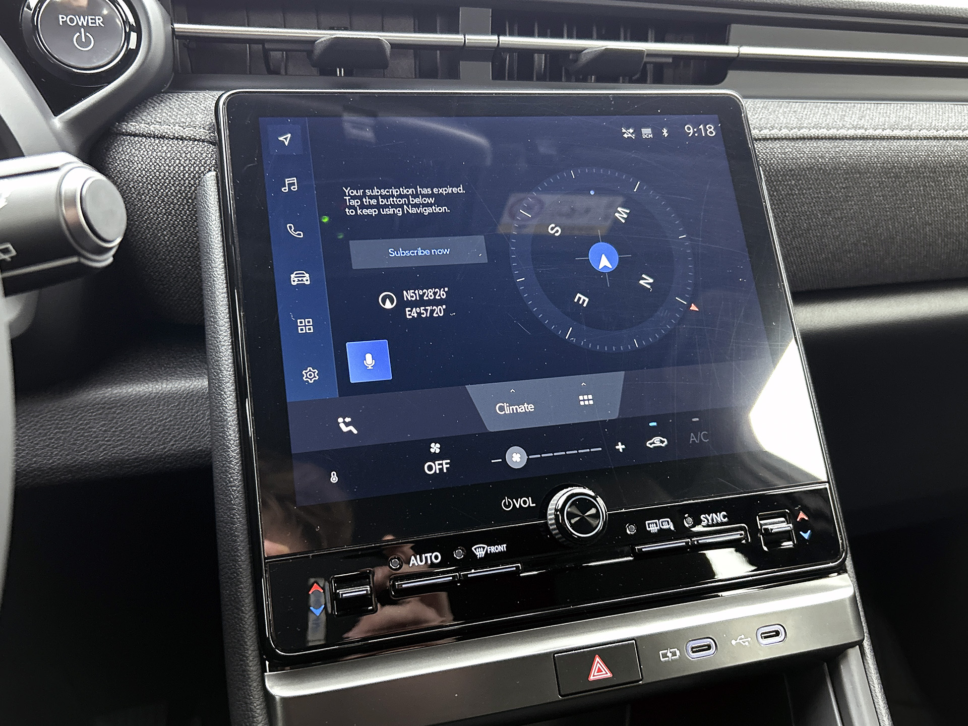 Foto van Lexus Lexus LBX