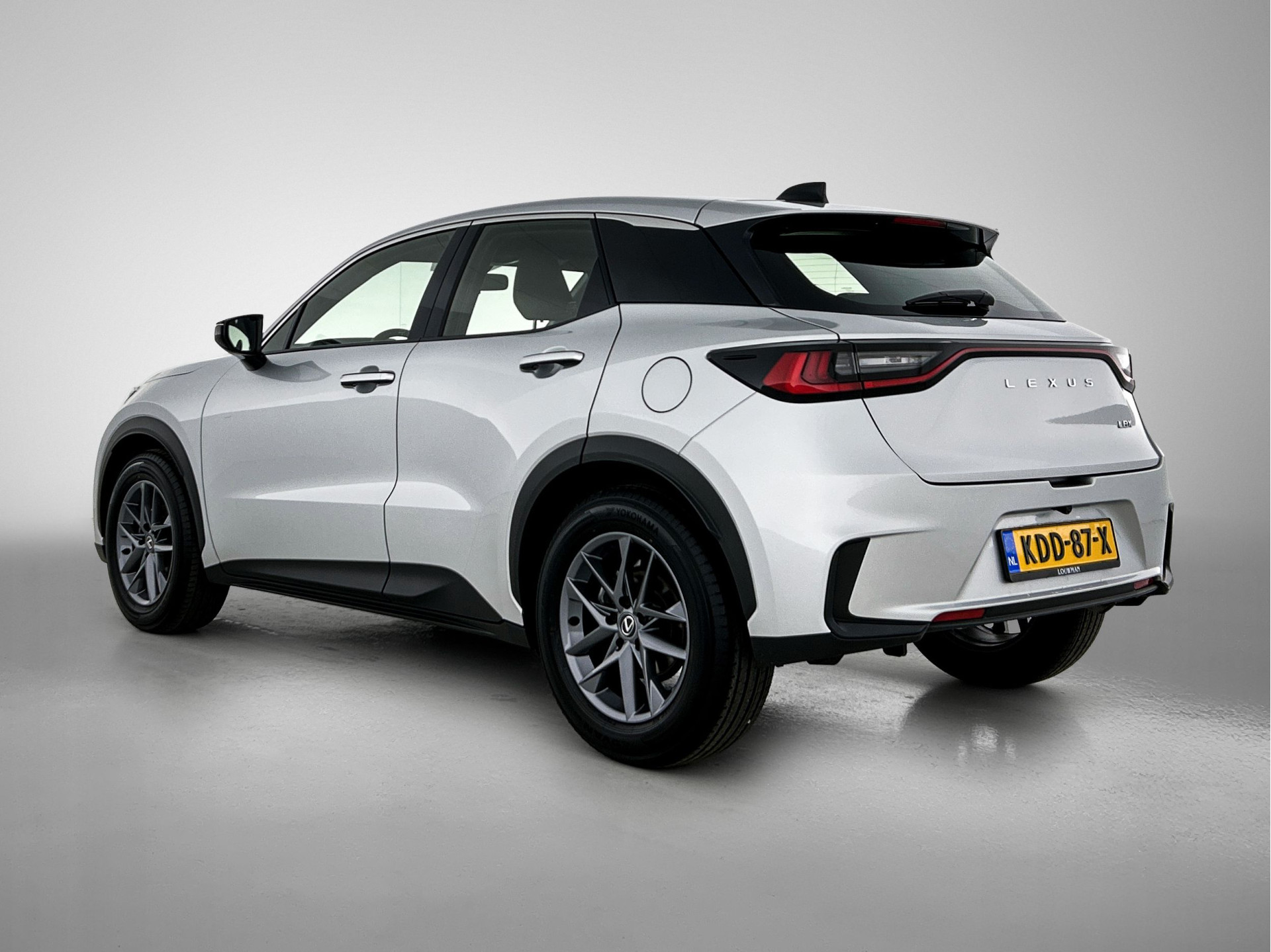 Foto van Lexus Lexus LBX