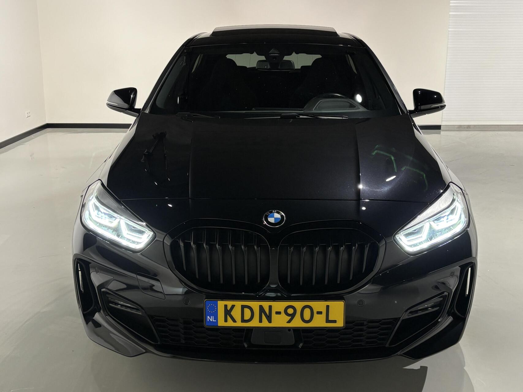 Foto van BMW 118i