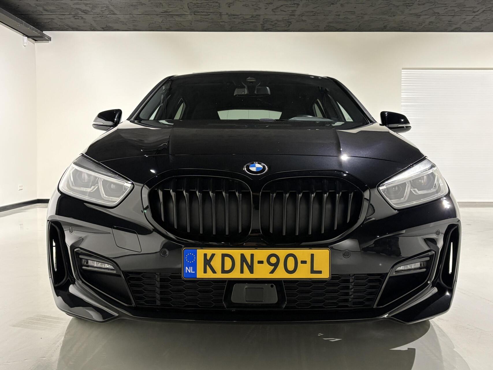 Foto van BMW 118i