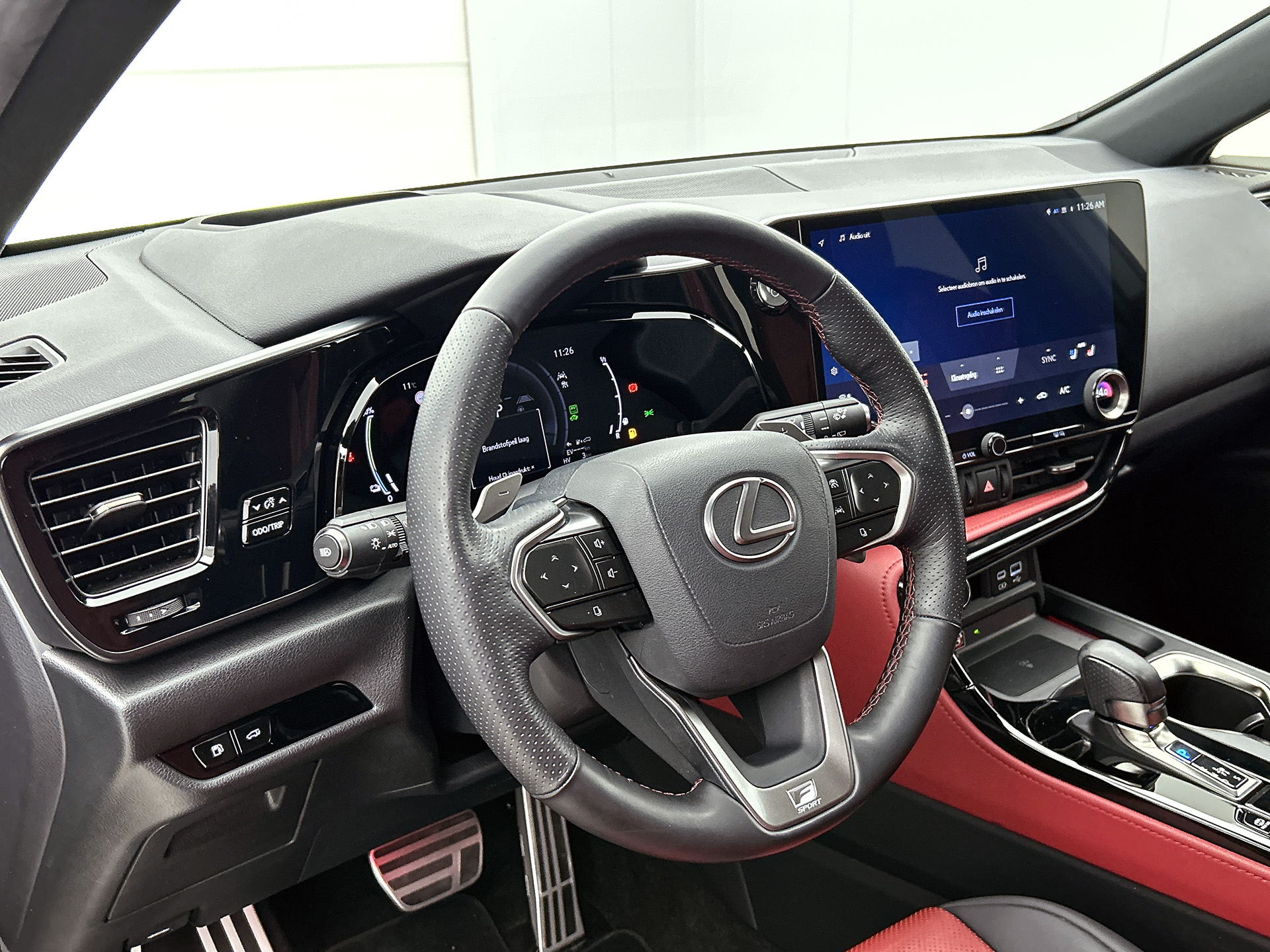 Foto van Lexus Lexus Nx450h+