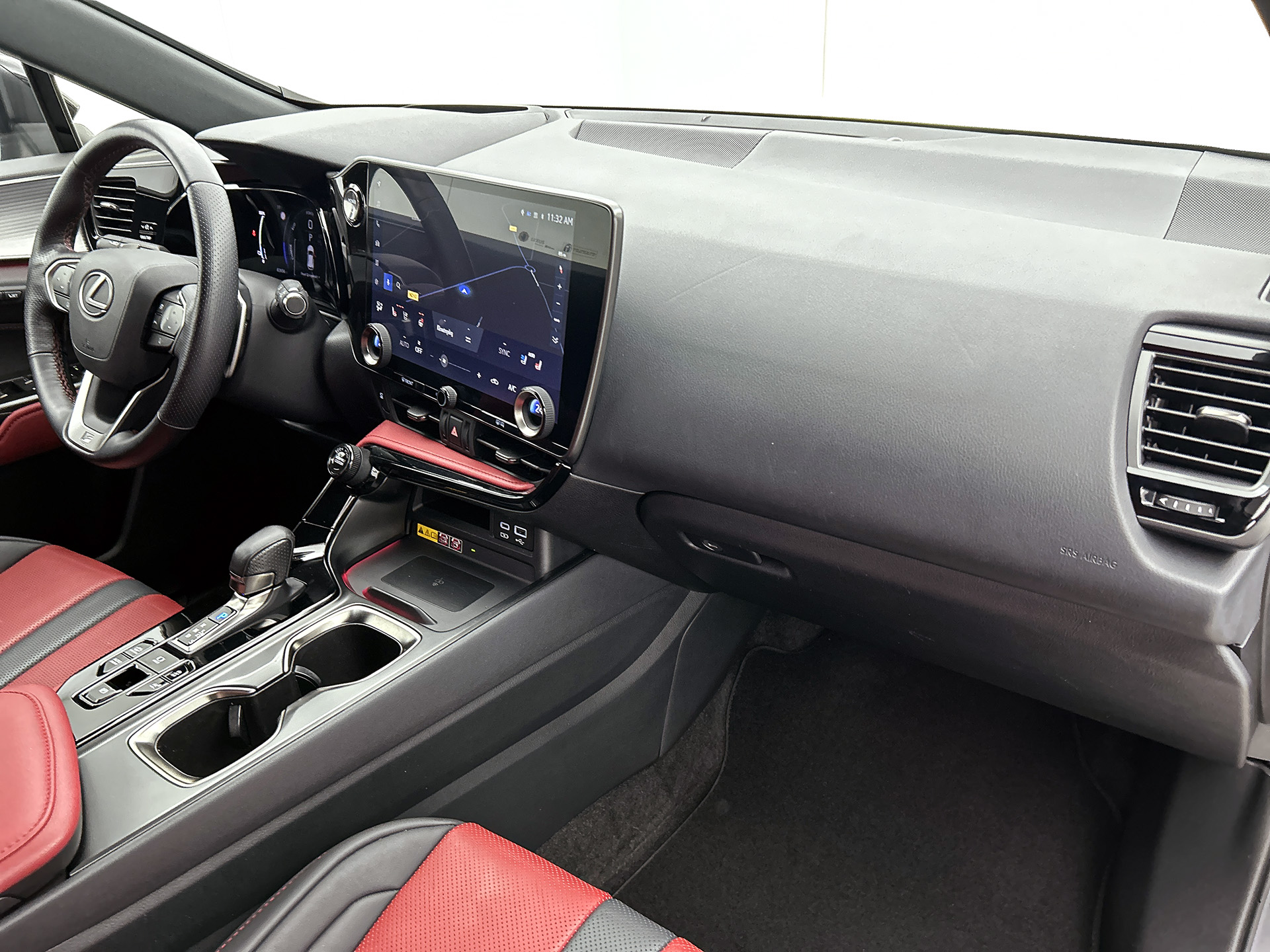 Foto van Lexus Lexus Nx450h+