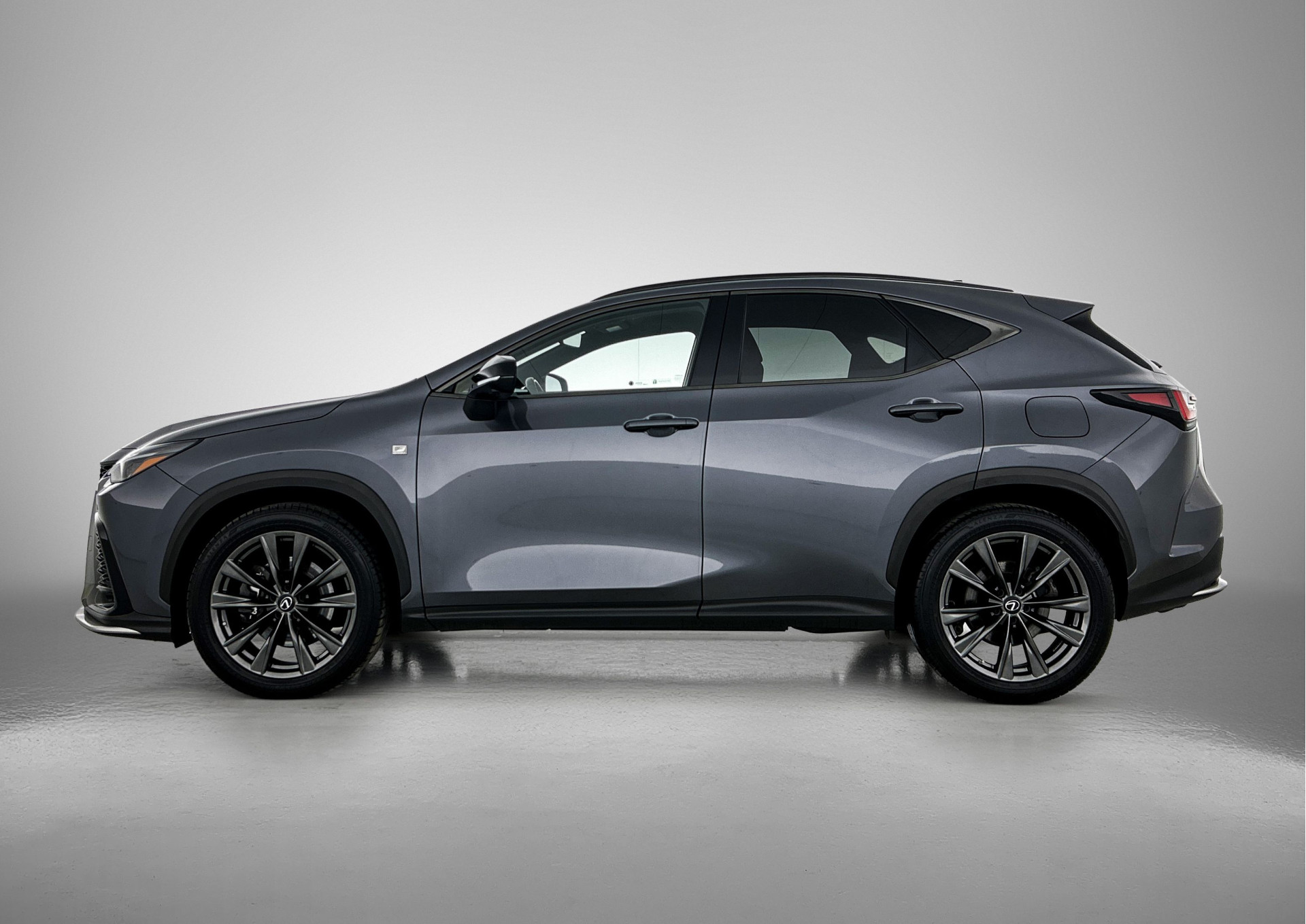 Foto van Lexus Lexus Nx450h+