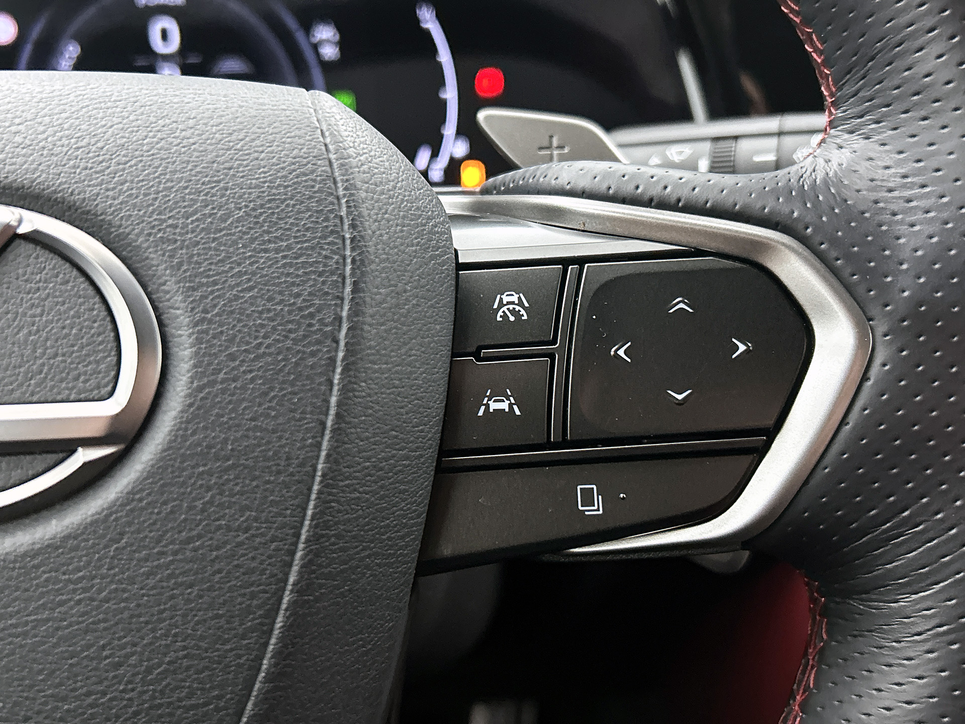 Foto van Lexus Lexus Nx450h+
