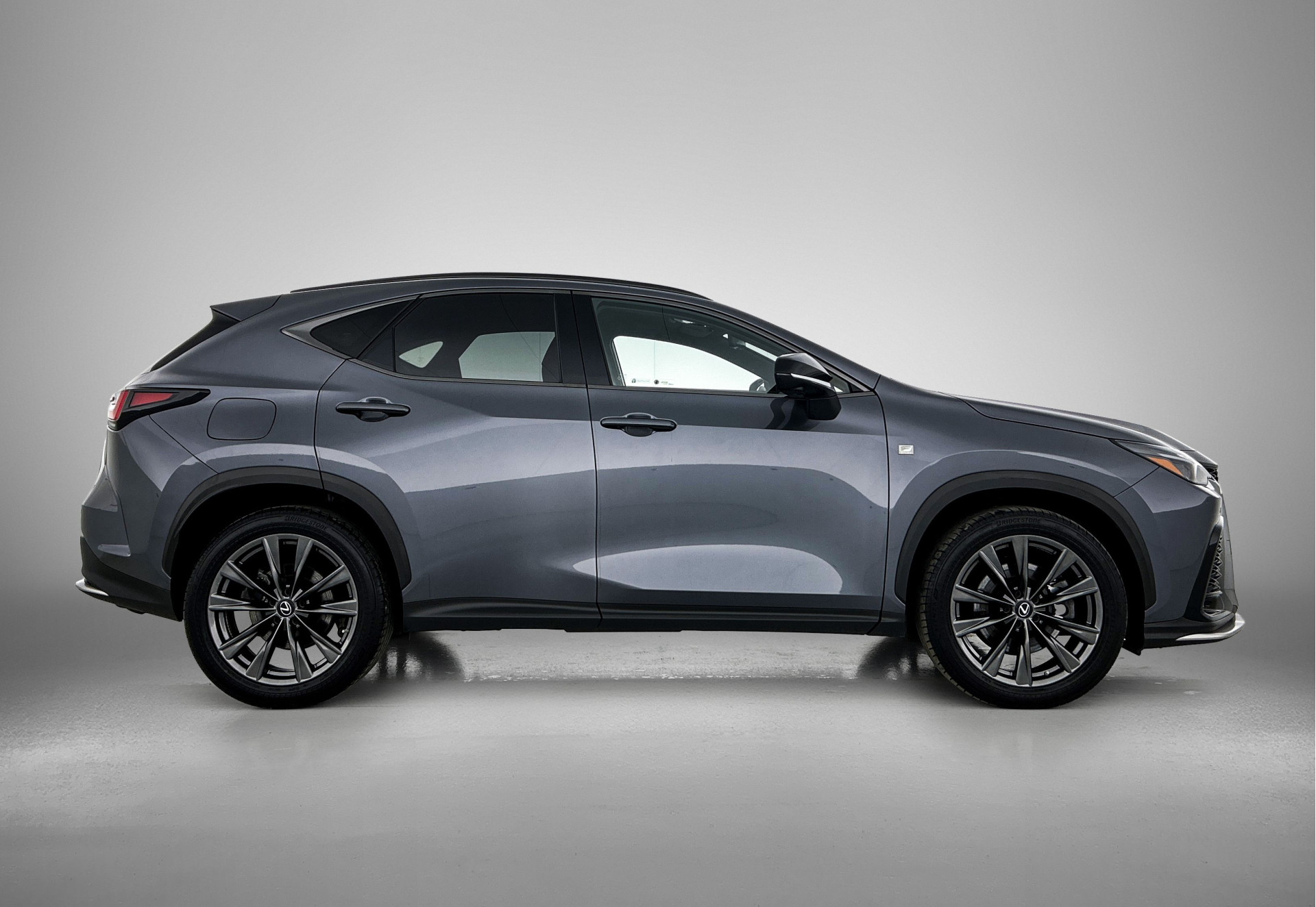 Foto van Lexus Lexus Nx450h+