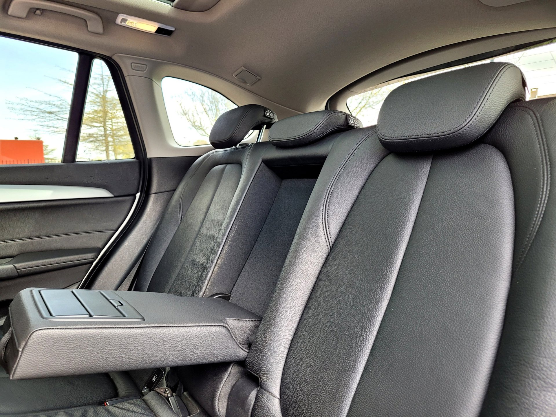Foto van BMW X1 Xdrive25e