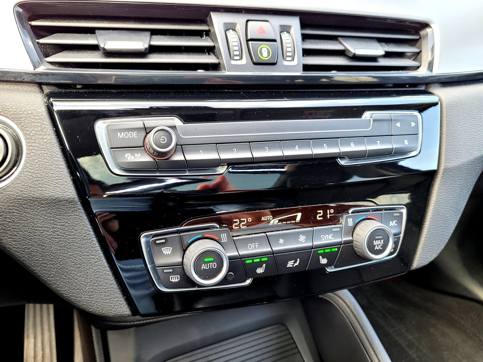 Foto van BMW X1 Xdrive25e
