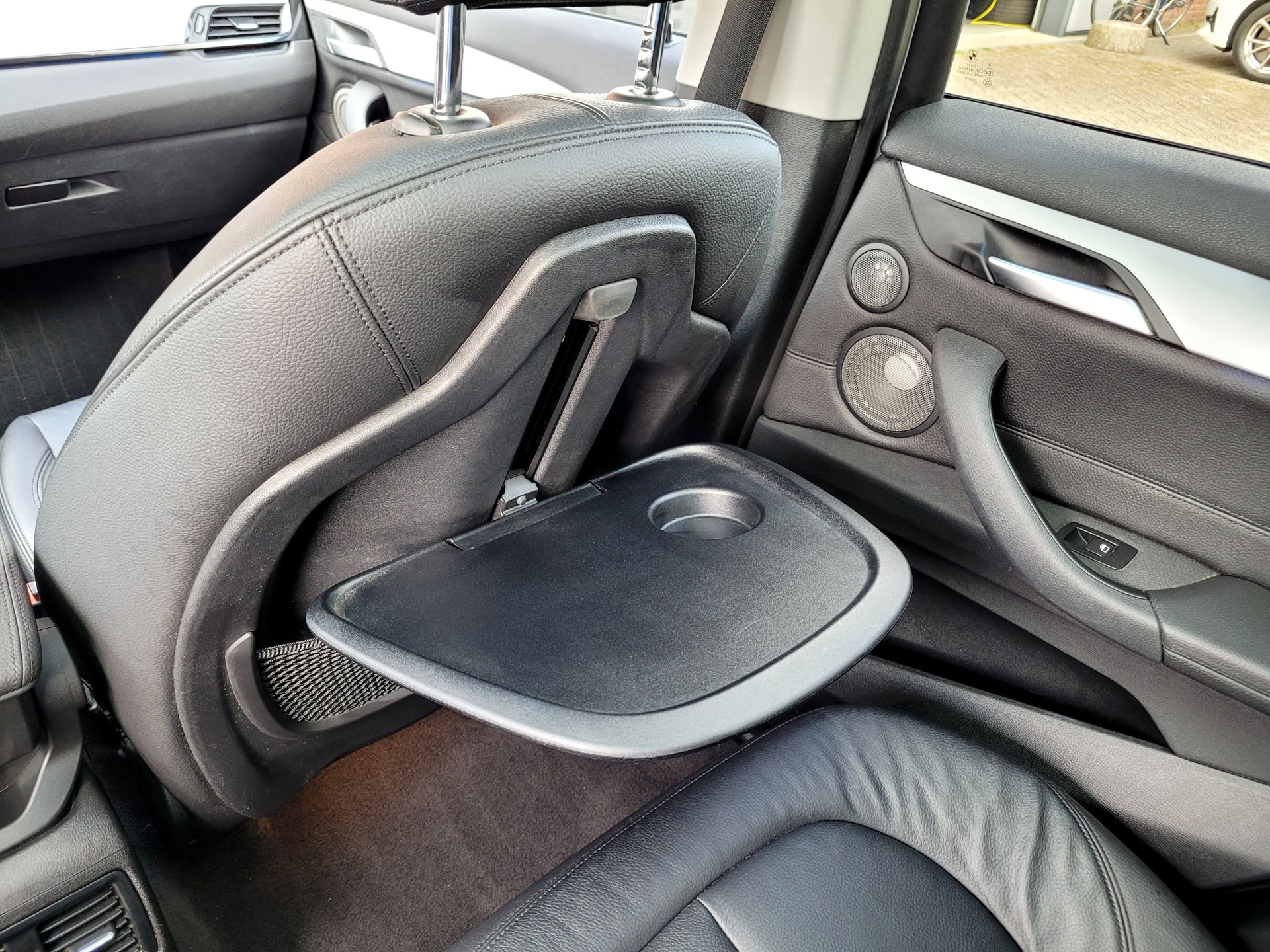 Foto van BMW X1 Xdrive25e