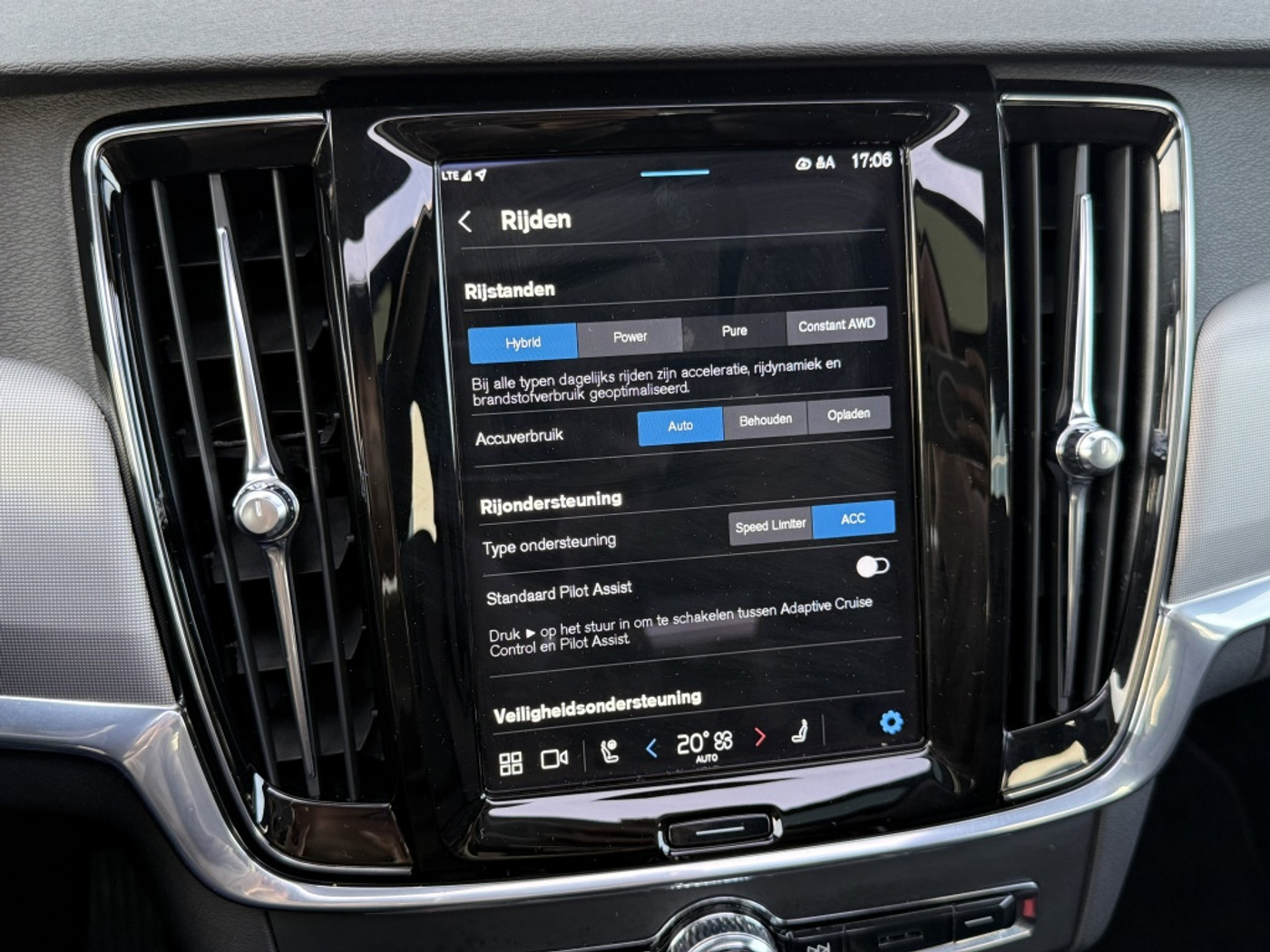 Foto van Volvo V90