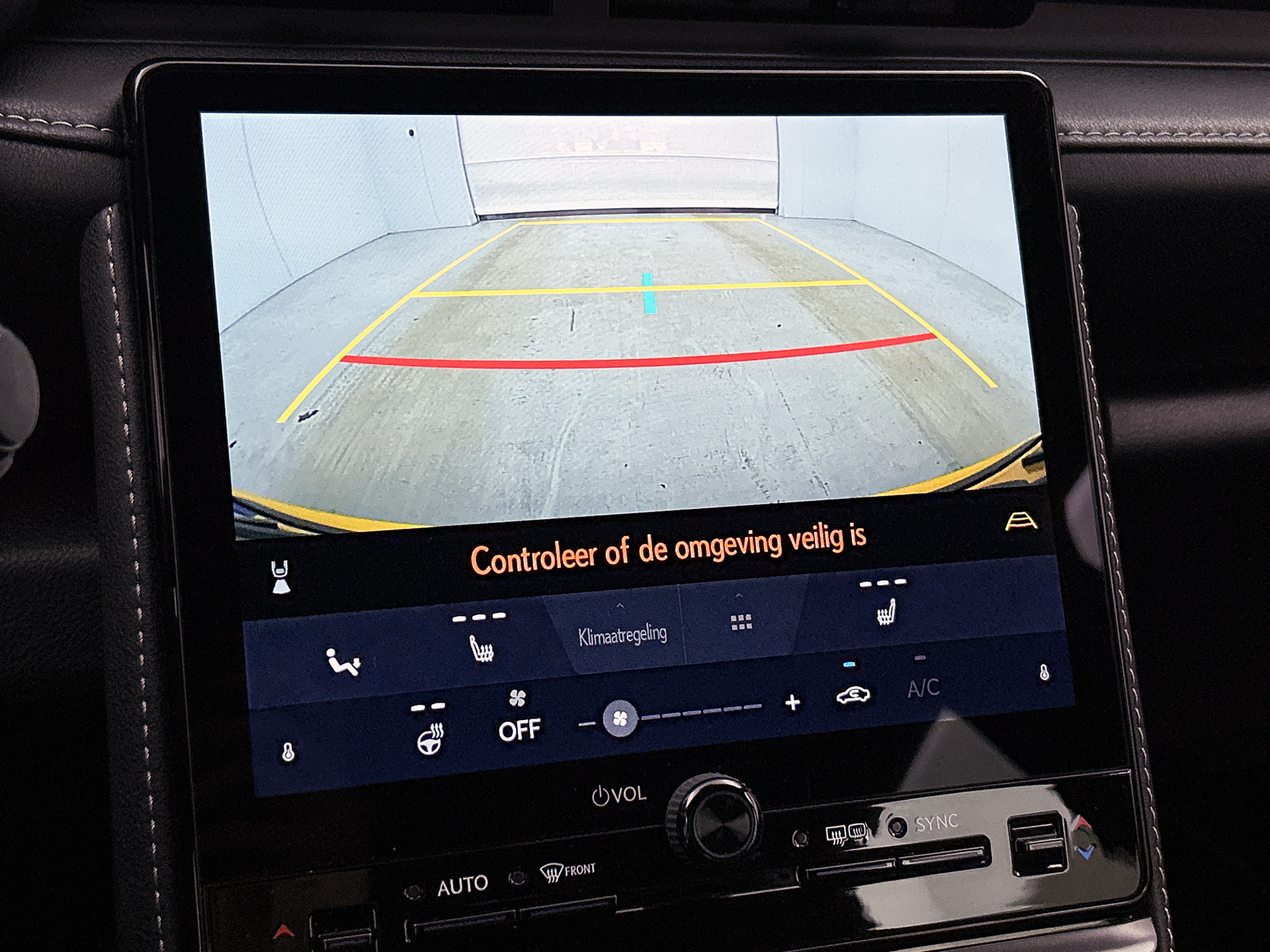 Foto van Lexus Lexus LBX