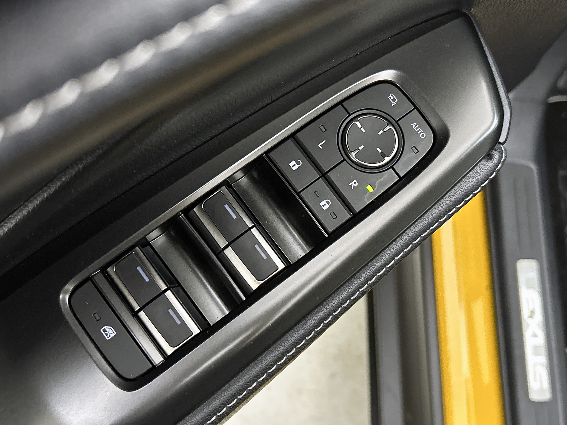 Foto van Lexus Lexus LBX
