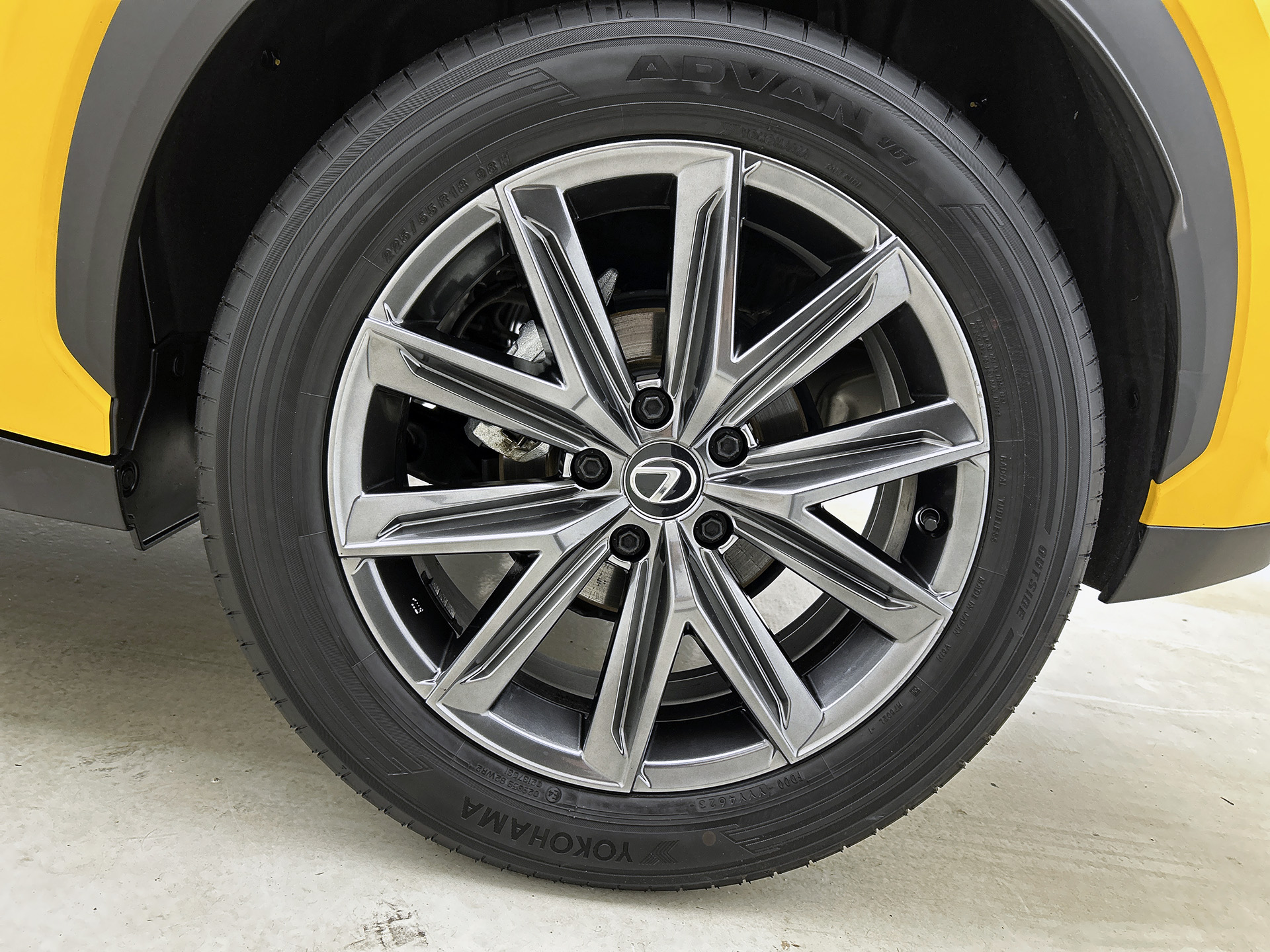Foto van Lexus Lexus LBX