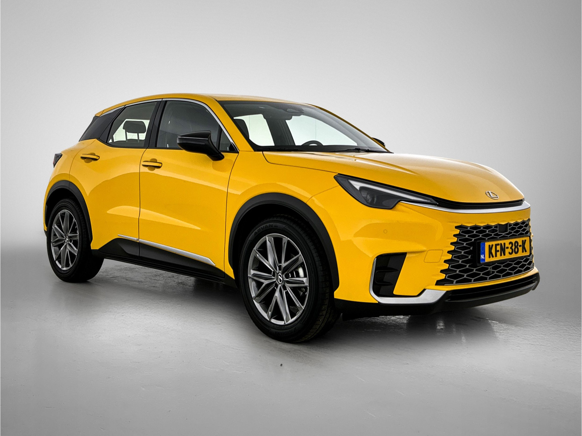Foto van Lexus Lexus LBX