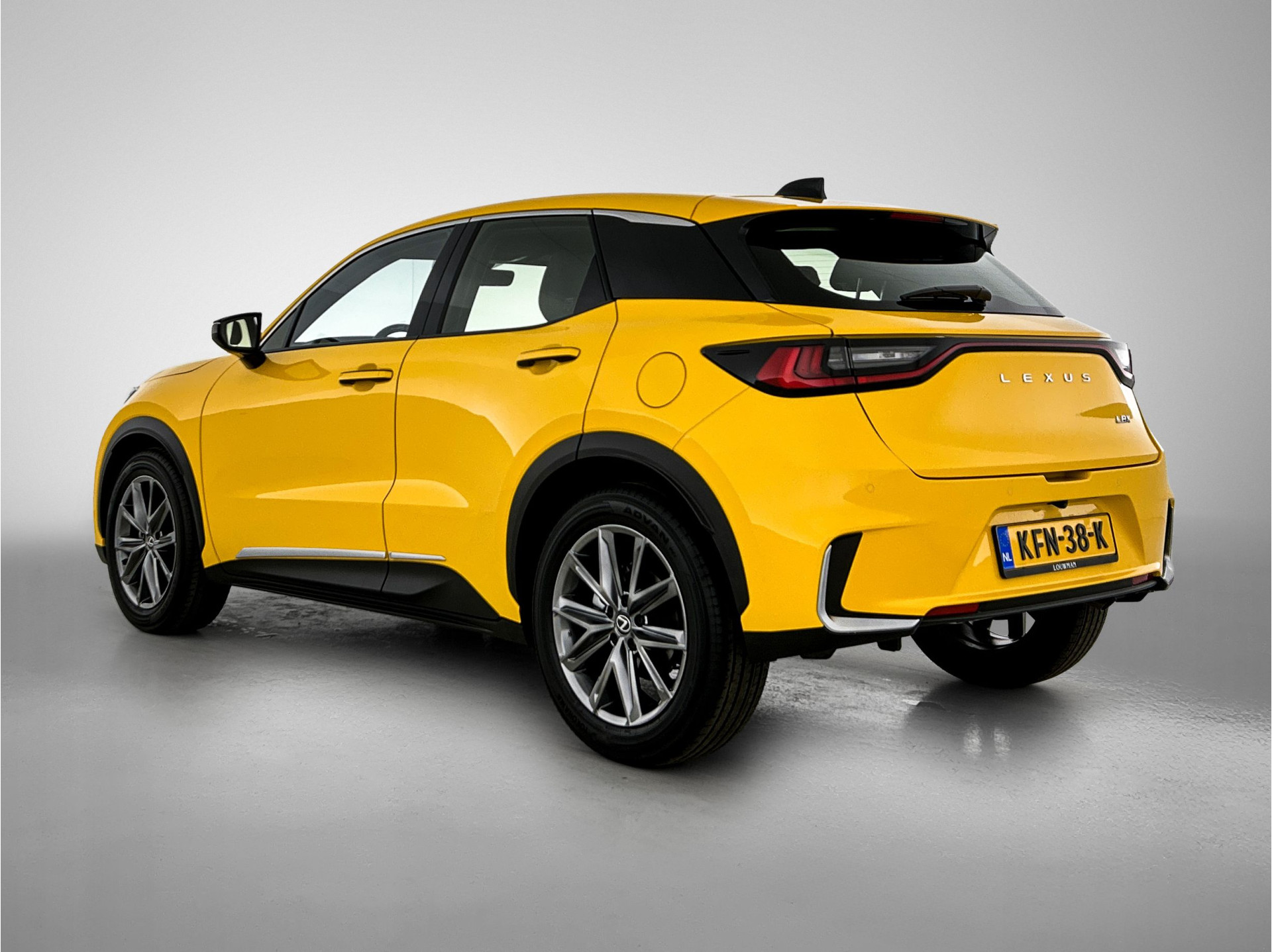 Foto van Lexus Lexus LBX
