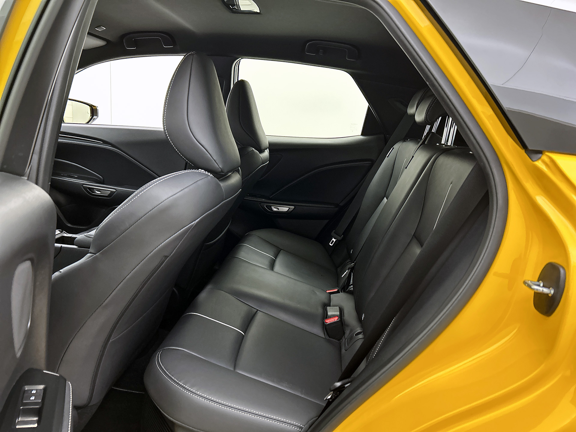 Foto van Lexus Lexus LBX