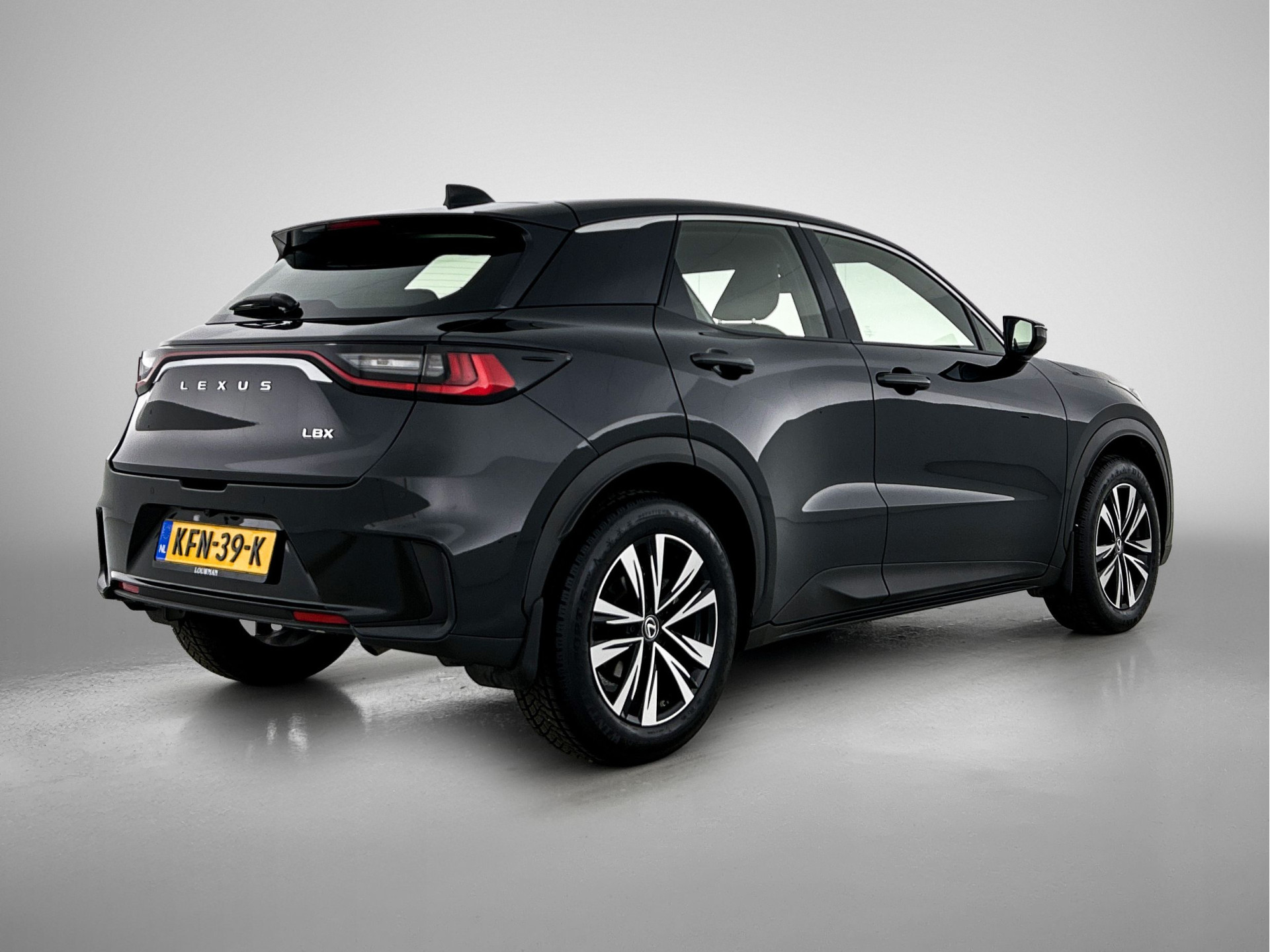 Foto van Lexus Lexus LBX