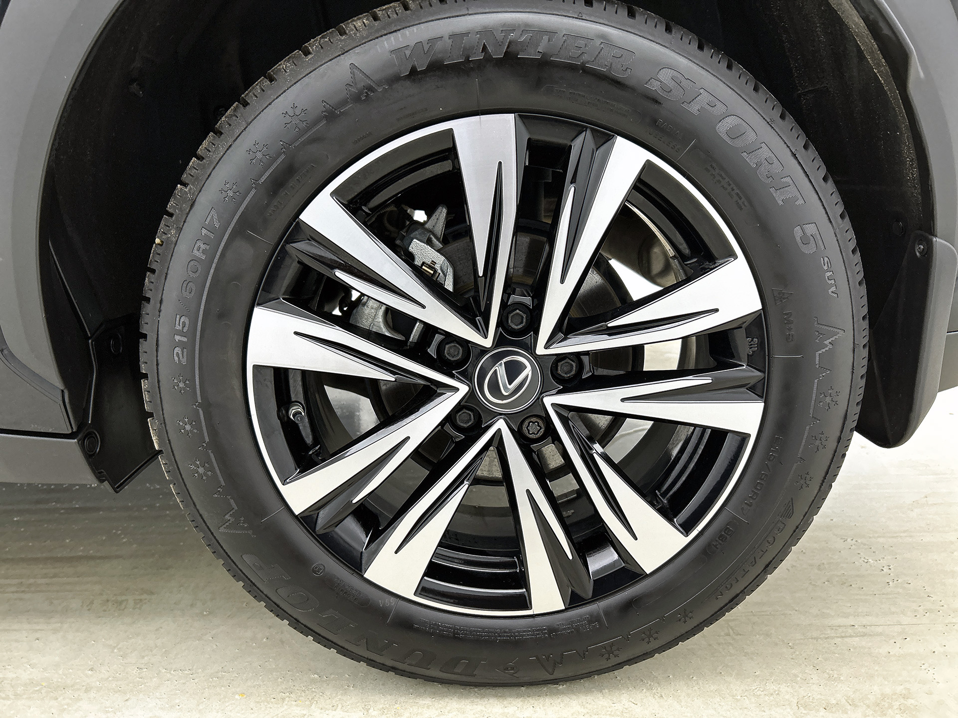 Foto van Lexus Lexus LBX