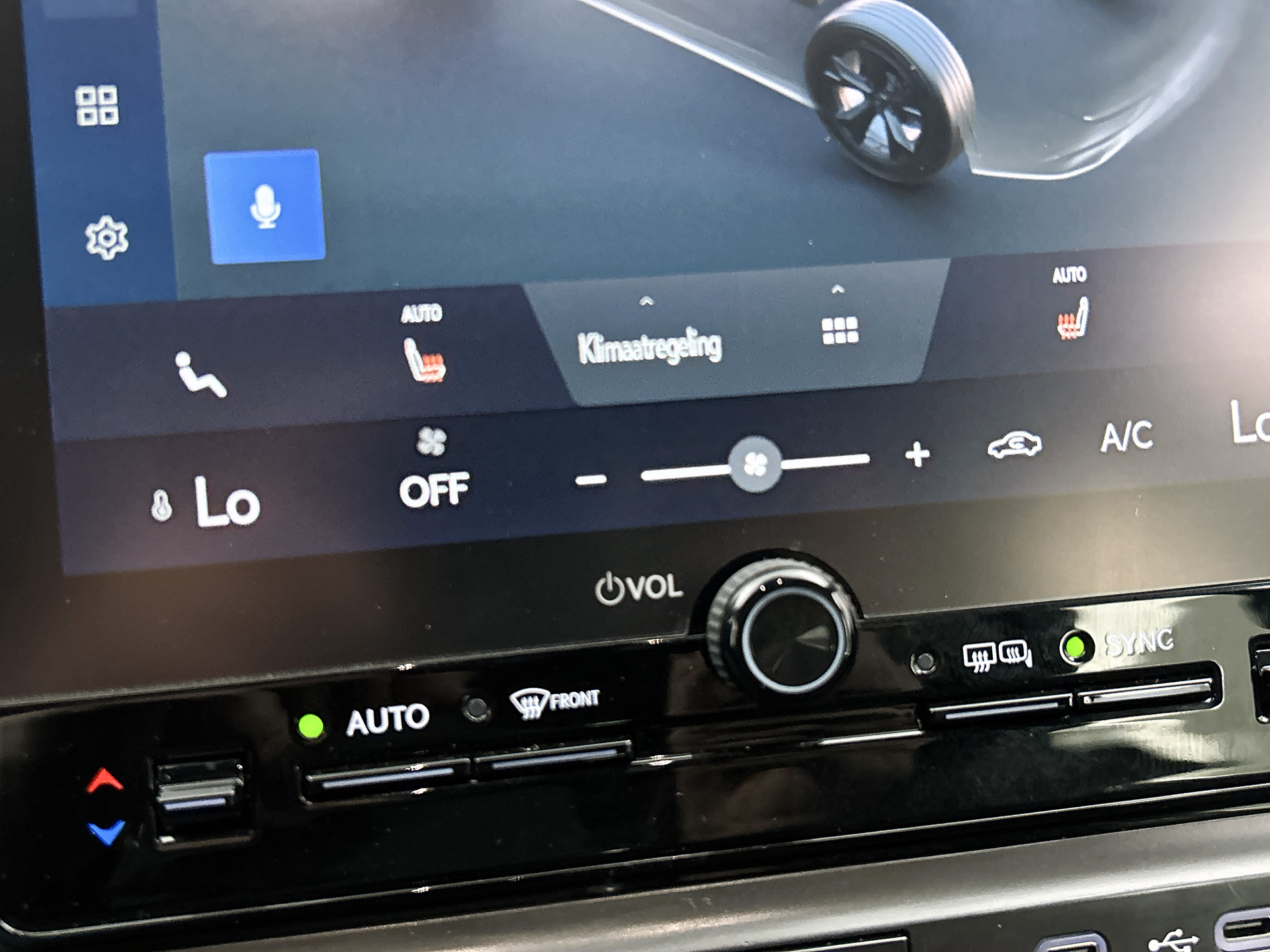 Foto van Lexus Lexus LBX