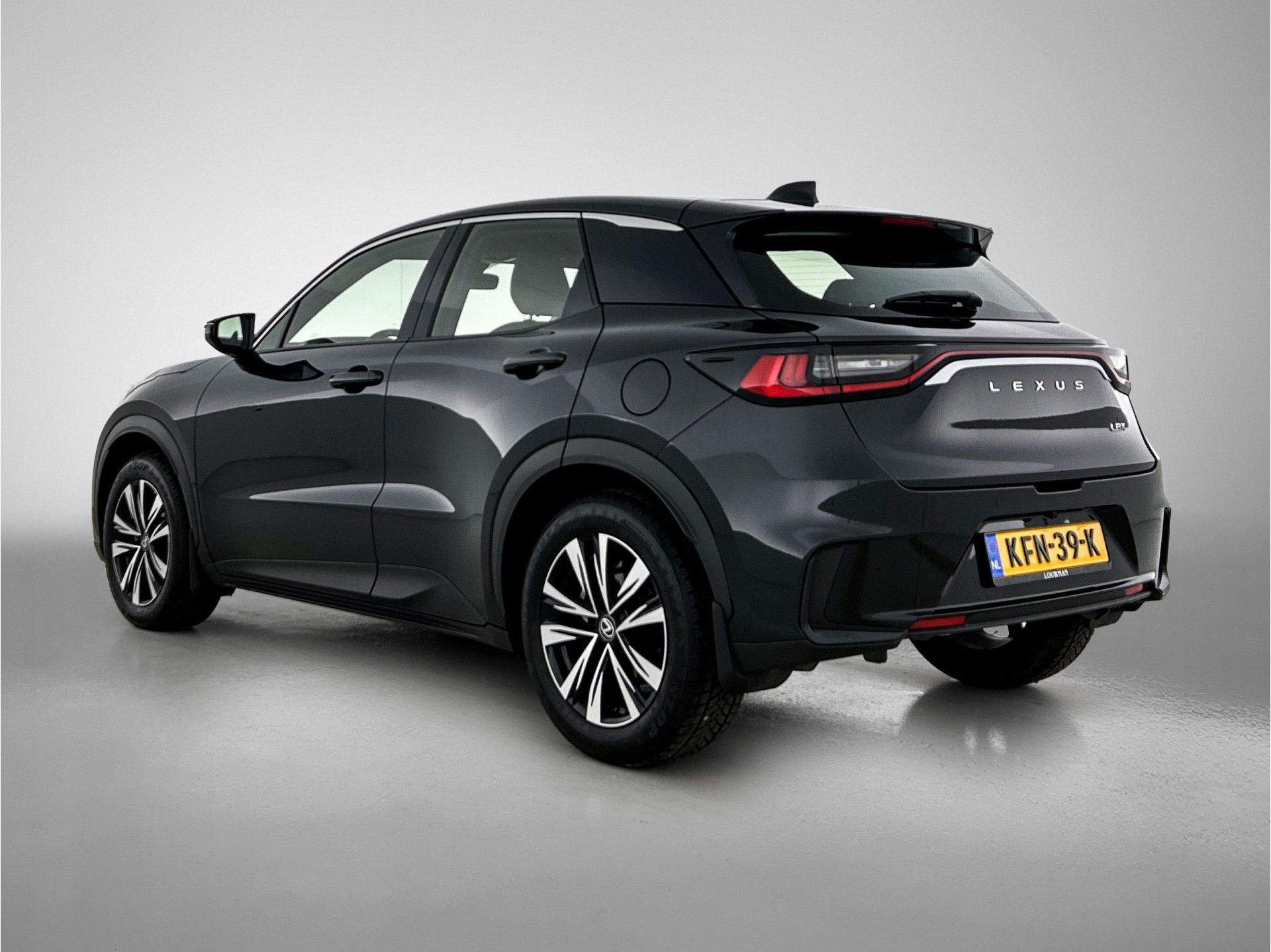 Foto van Lexus Lexus LBX