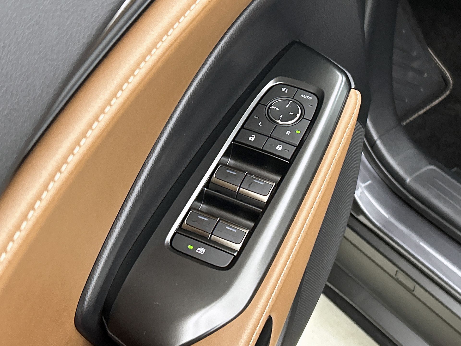 Foto van Lexus Lexus LBX