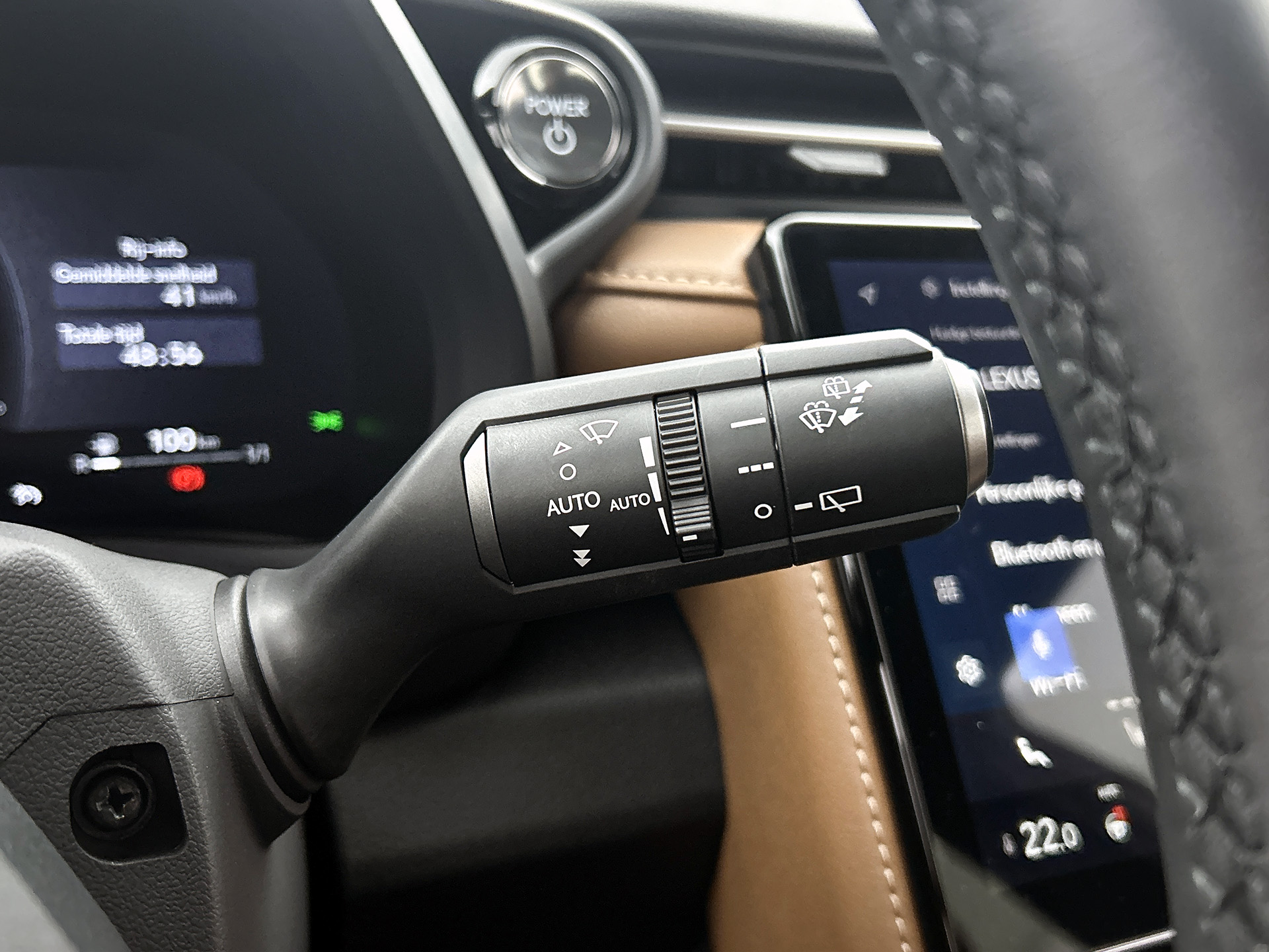 Foto van Lexus Lexus LBX