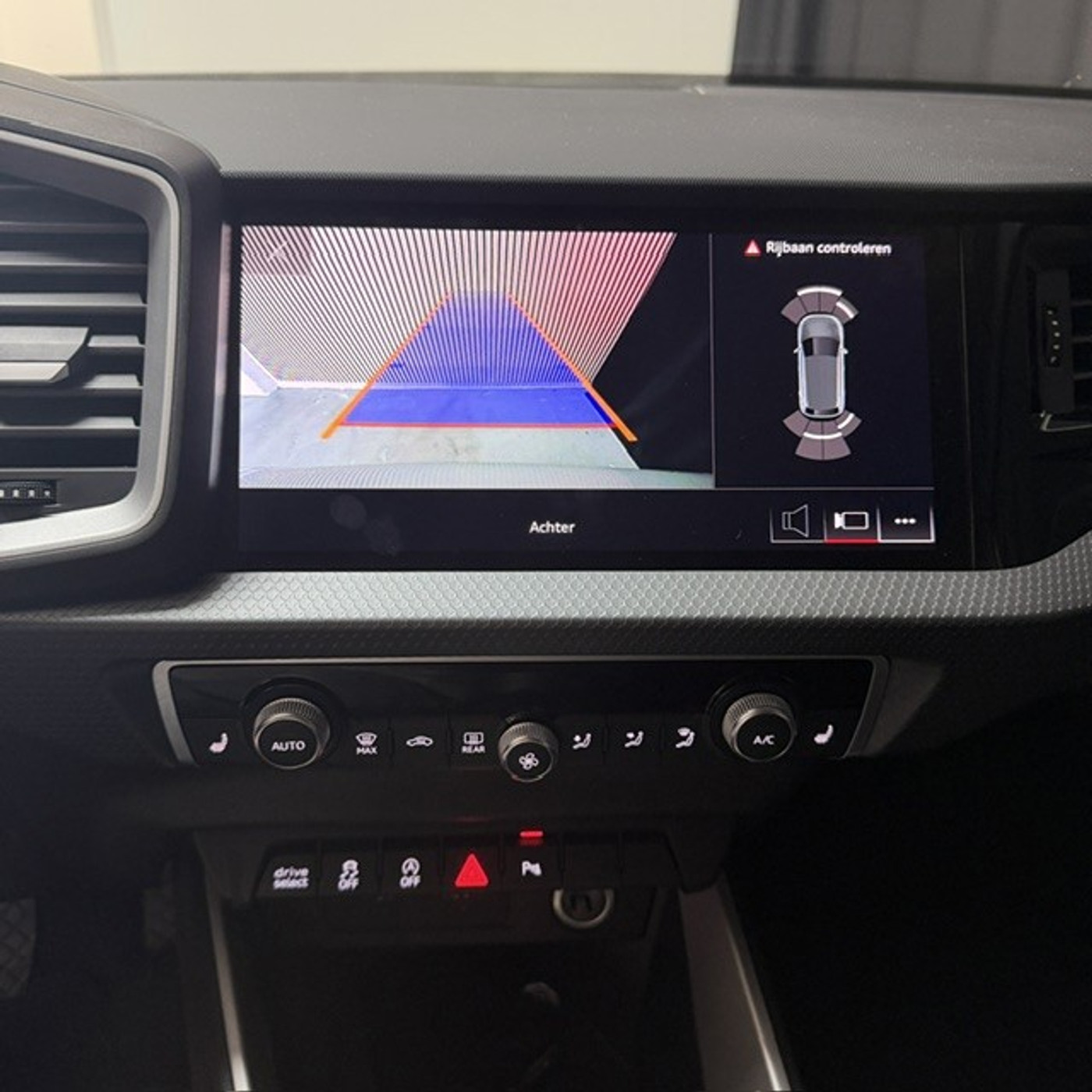 Foto van Audi A1 Allstreet